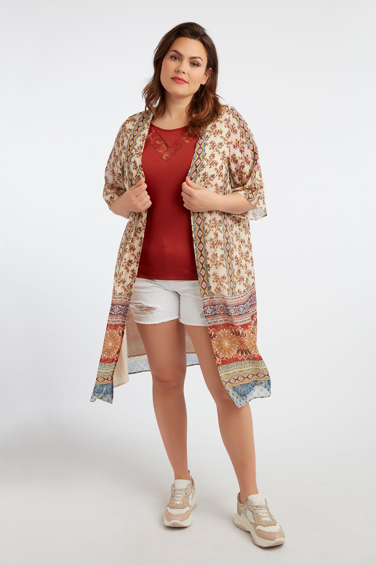 T-shirt avec d&eacute;tails en dentelle image number 6