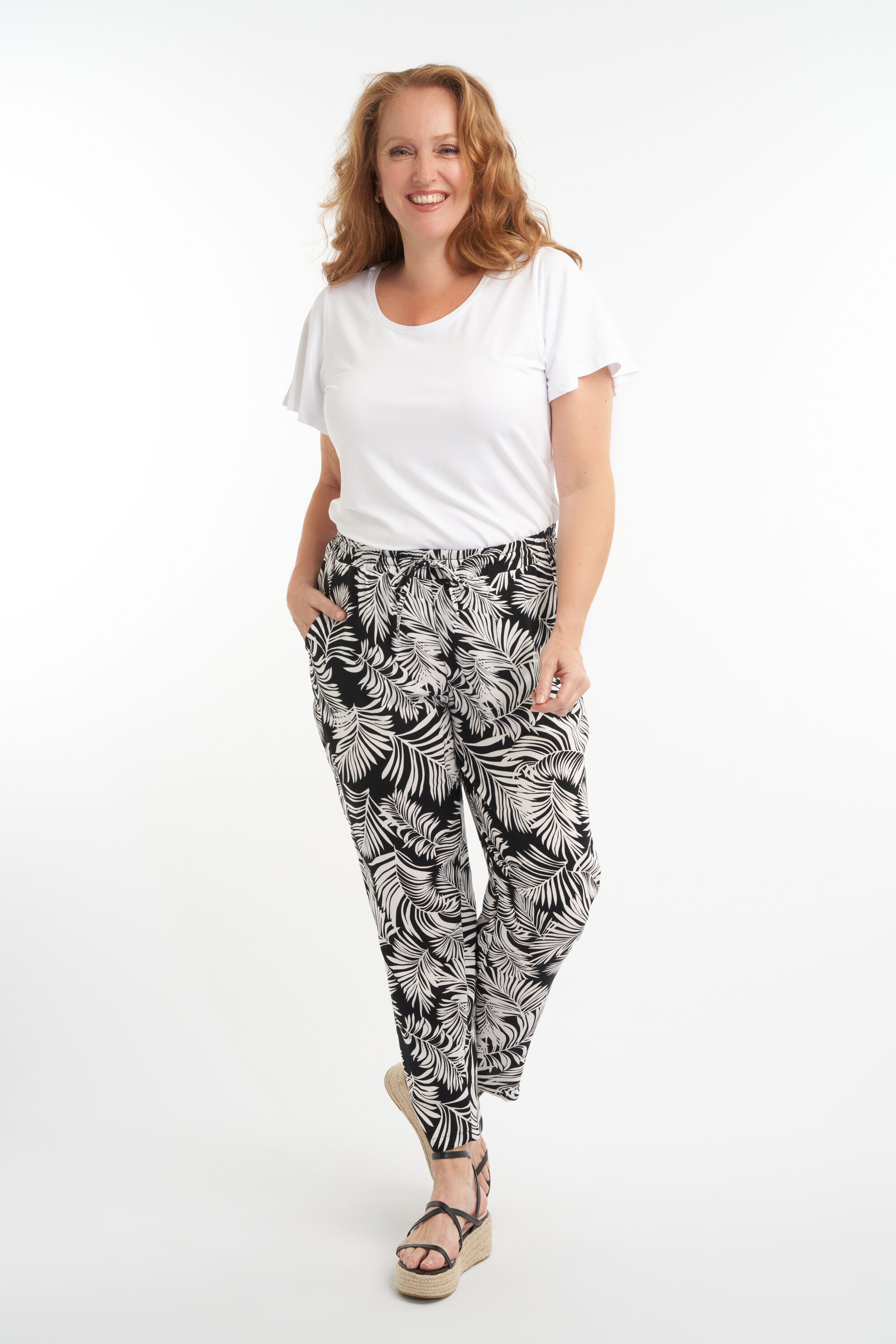 Pantalon ample &agrave; imprim&eacute; image number 4