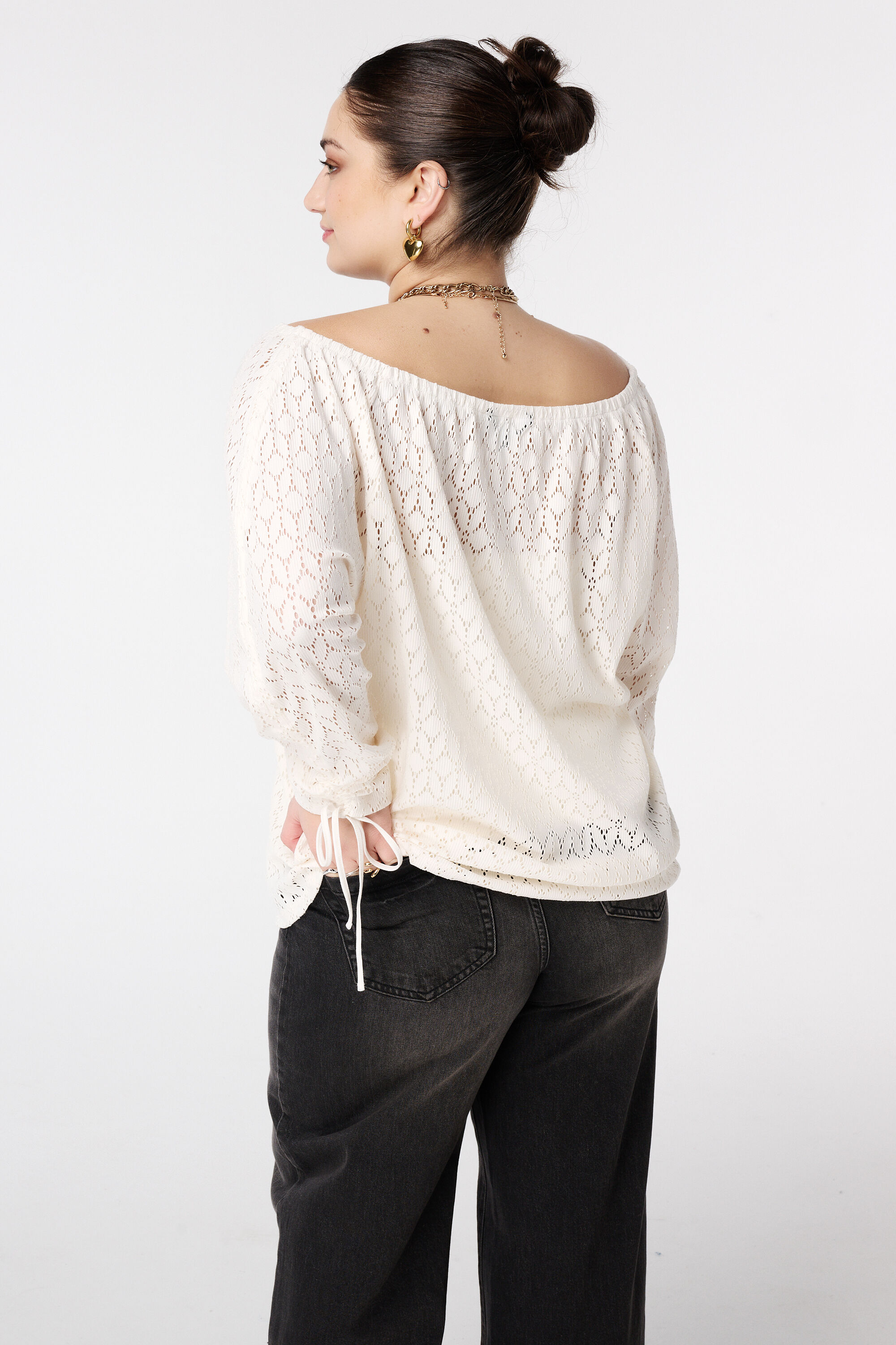 Haut &agrave; motif ajour&eacute; image number 3