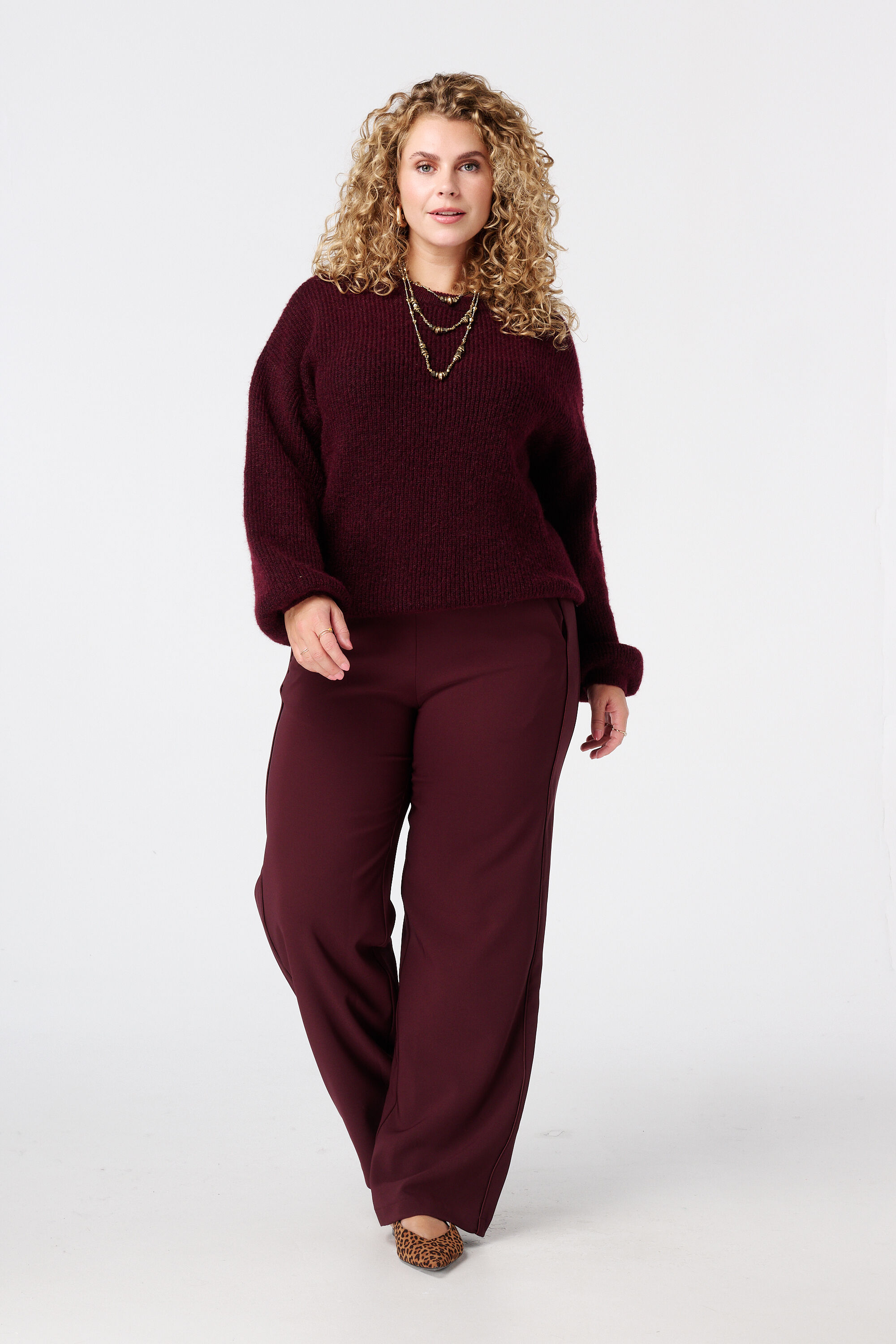 Pull finement tricot&eacute; &agrave; manches ballon image number 5