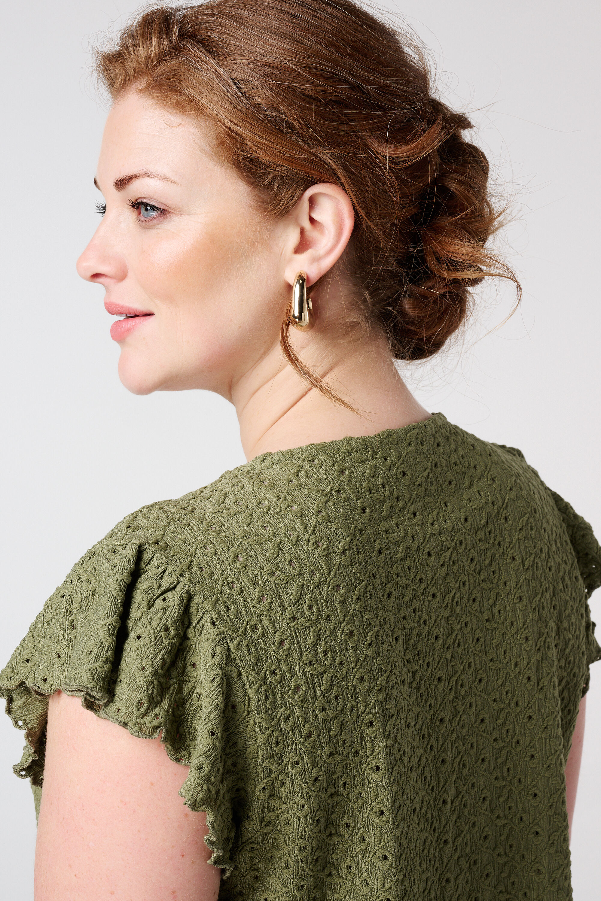 Haut avec d&eacute;tails en crochet  image number 4