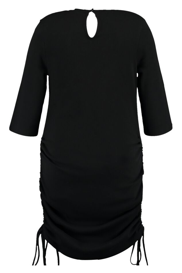 Robe pull  image number 3