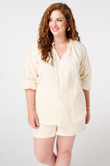 Chemisier avec broderie  Chemisier avec broderie