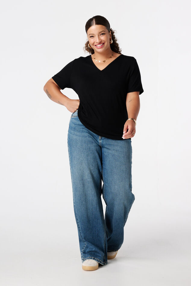 T-shirt à col en V image number 5