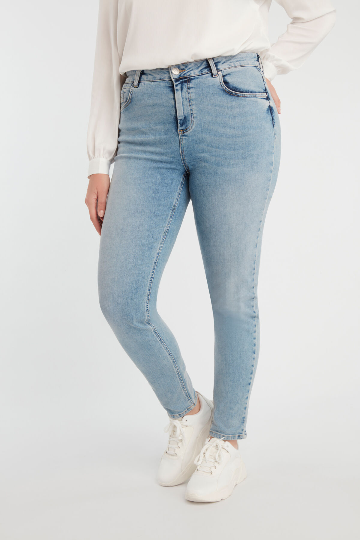 Jean coupe slim IRIS image number 4