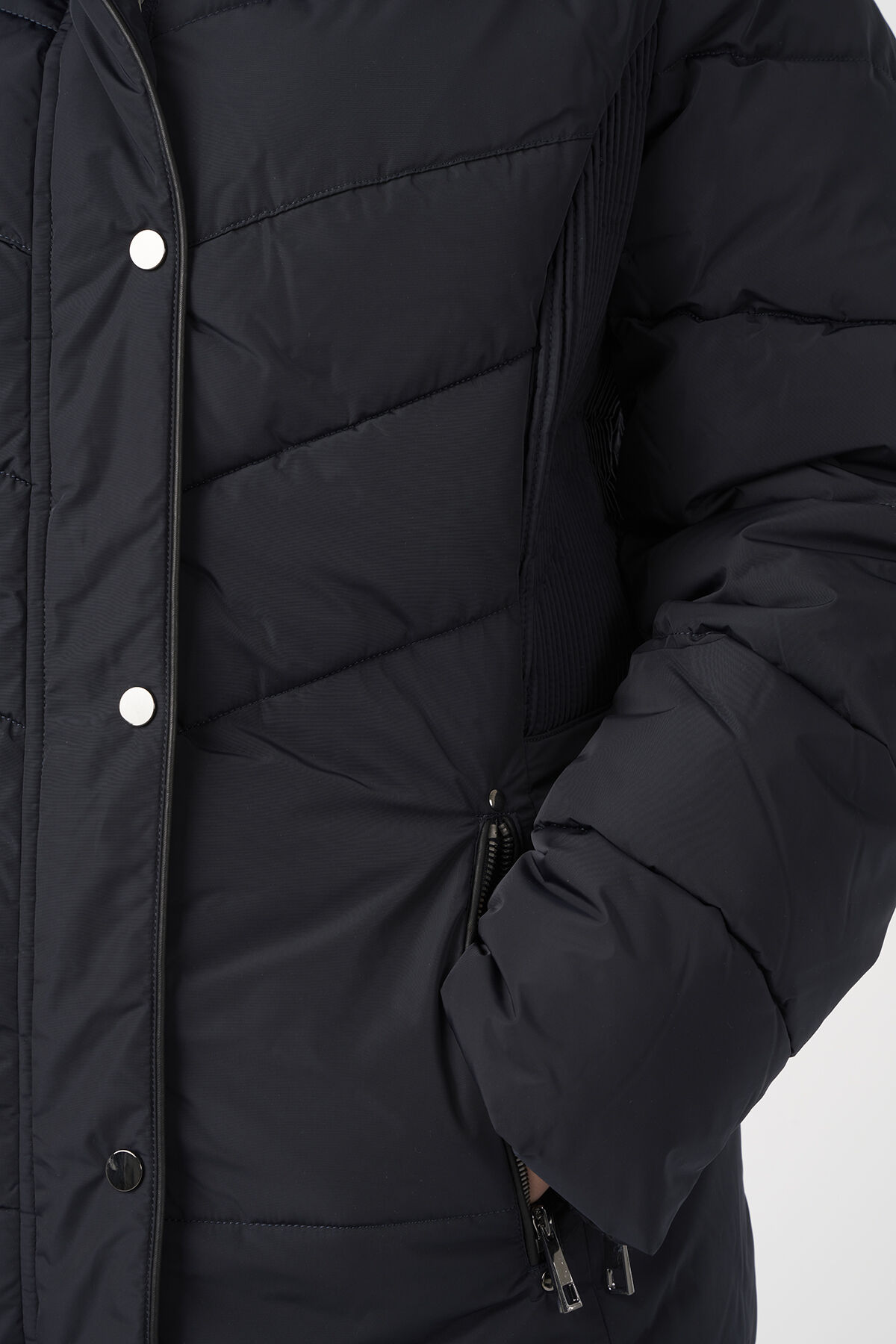 Long manteau matelass&eacute; image number 5