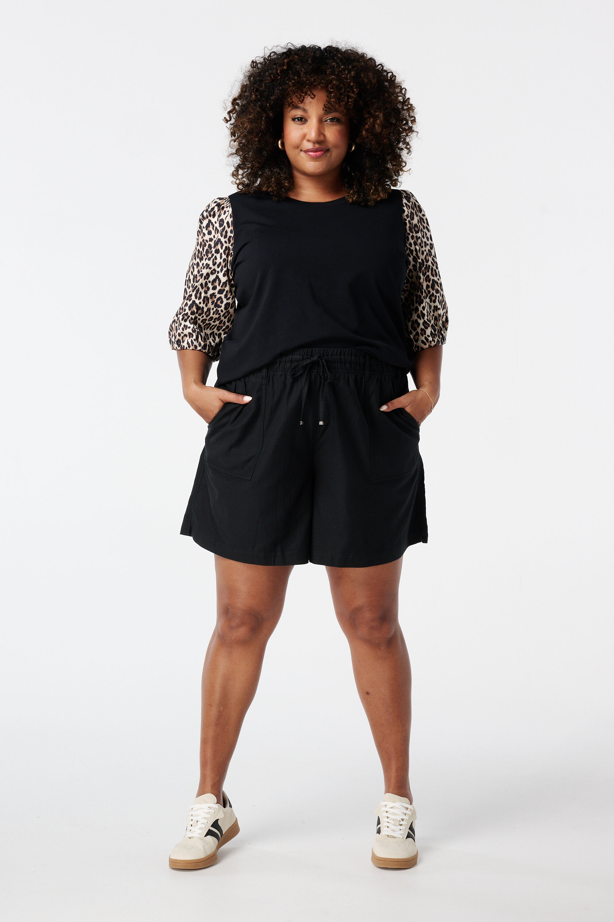 T-shirt avec manches bouffantes image number 5