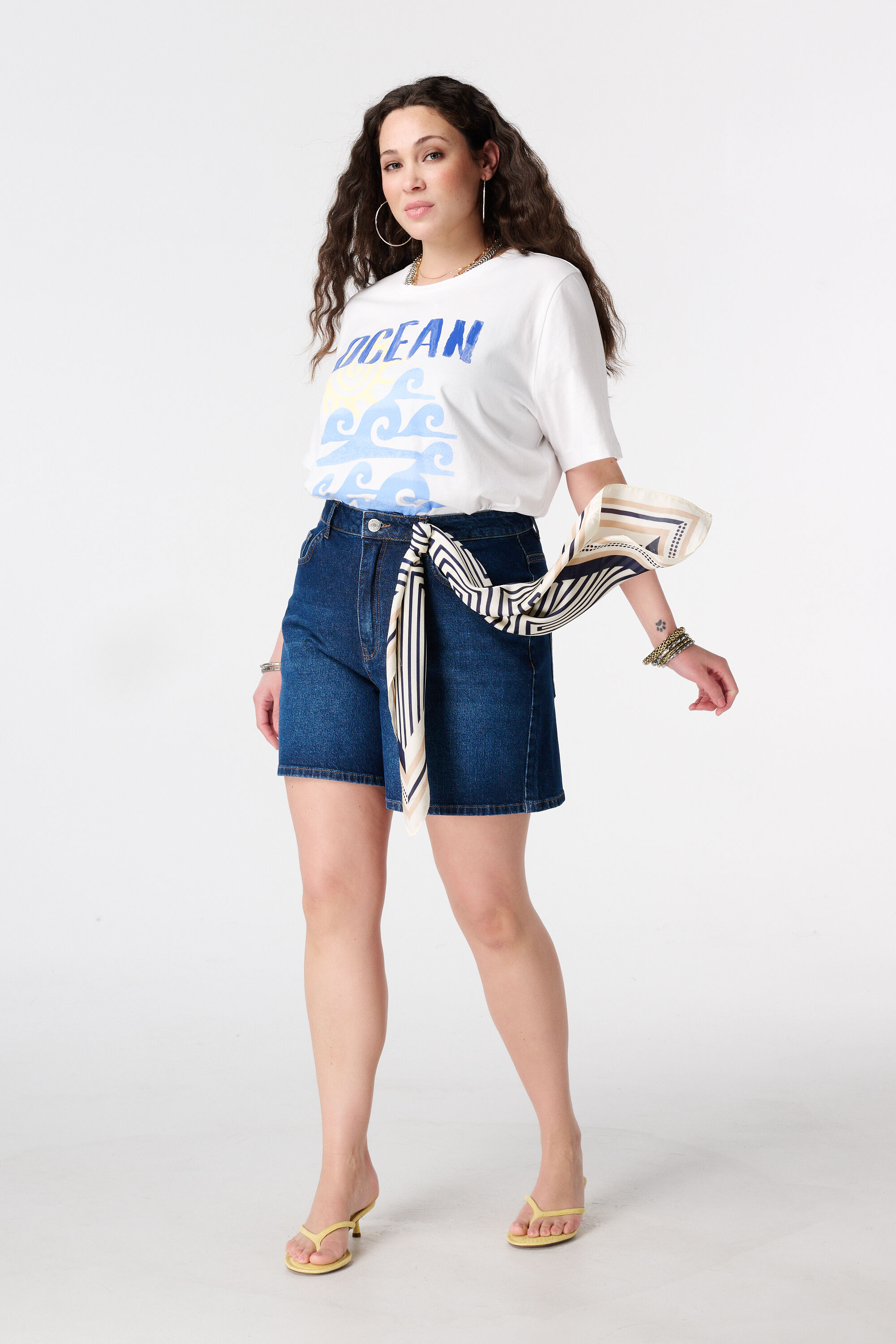 T-shirt avec imprim&eacute; image number 5