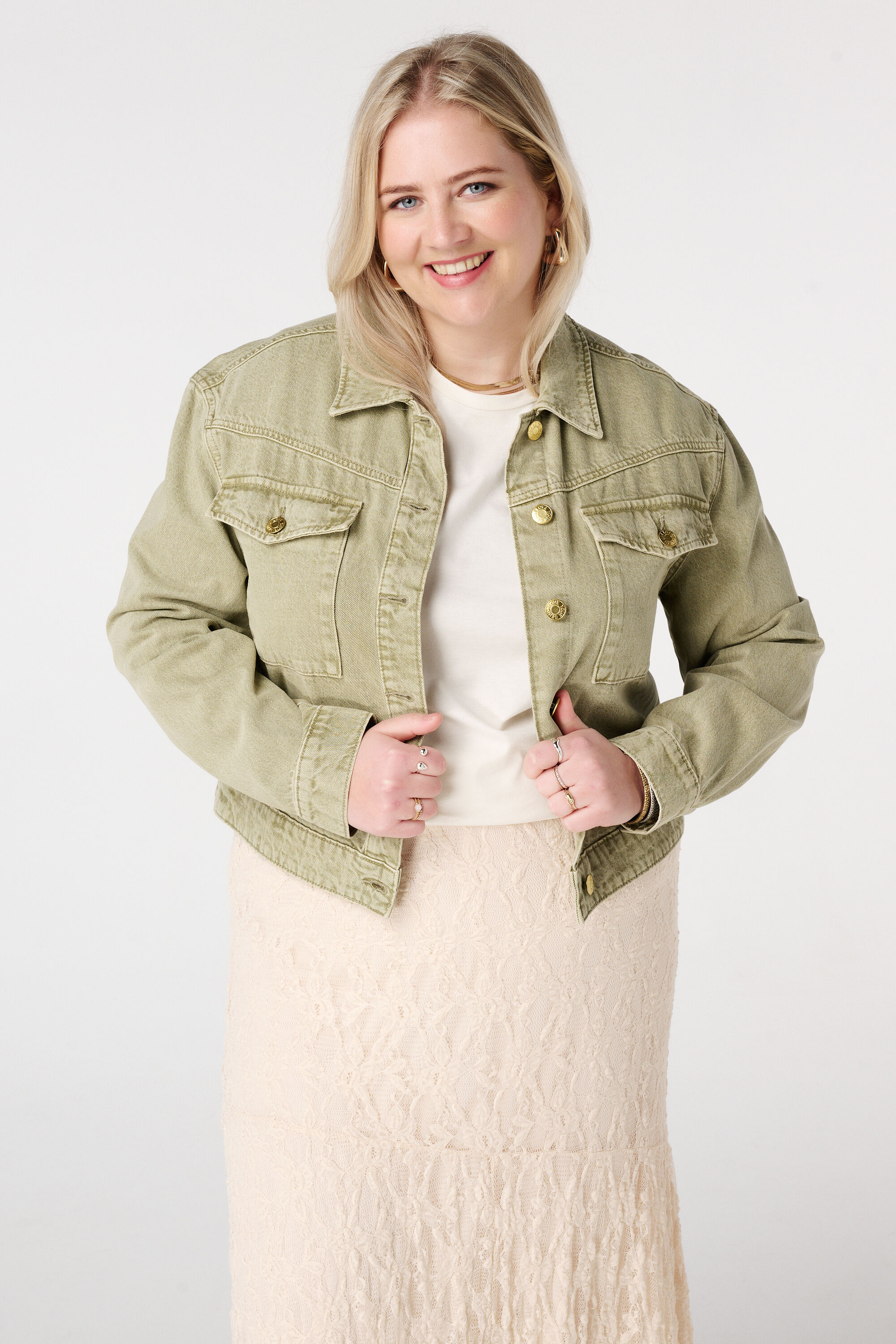 Veste en denim avec fermeture boutonn&eacute;e image number 0