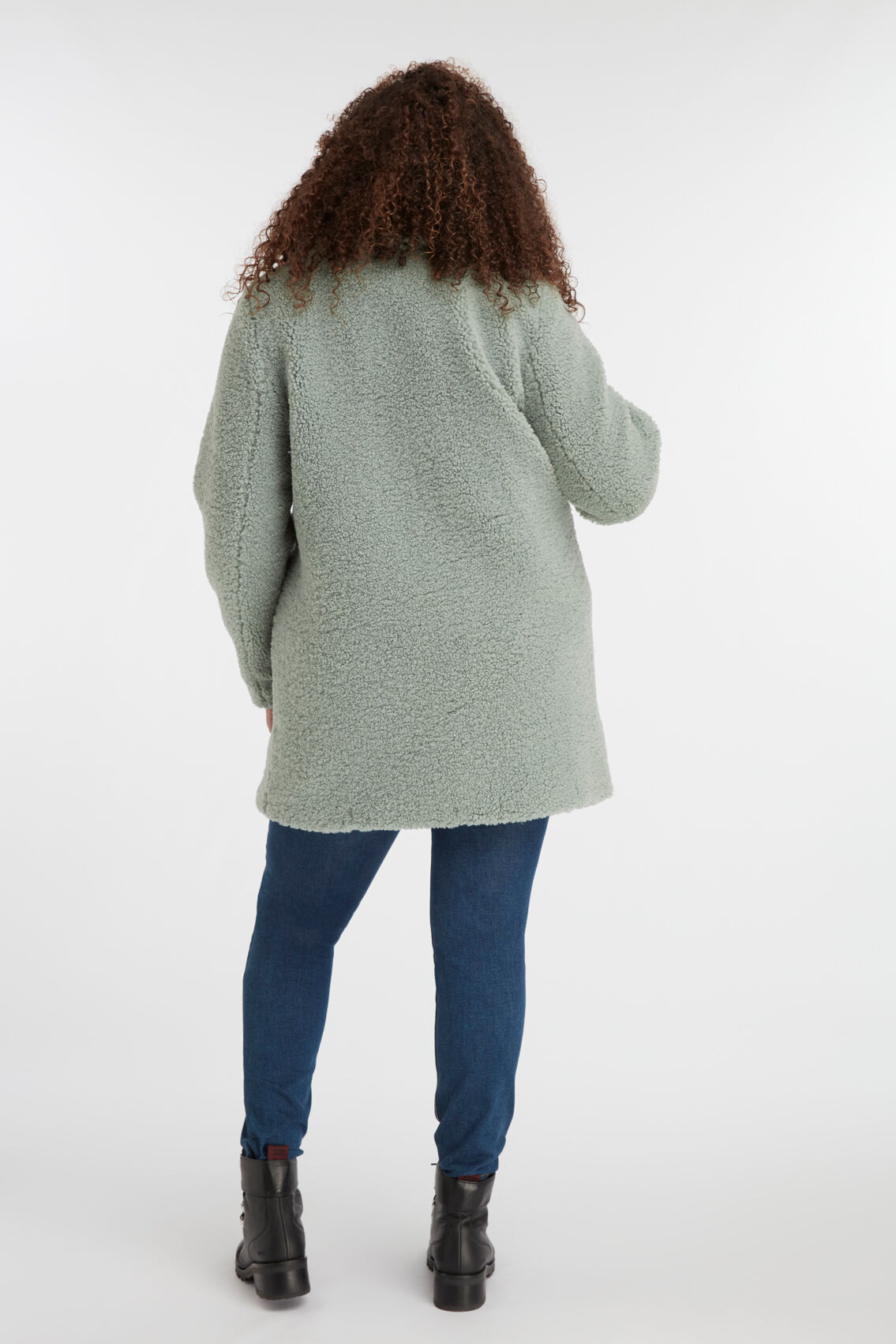 Veste en peluche douce image number 3