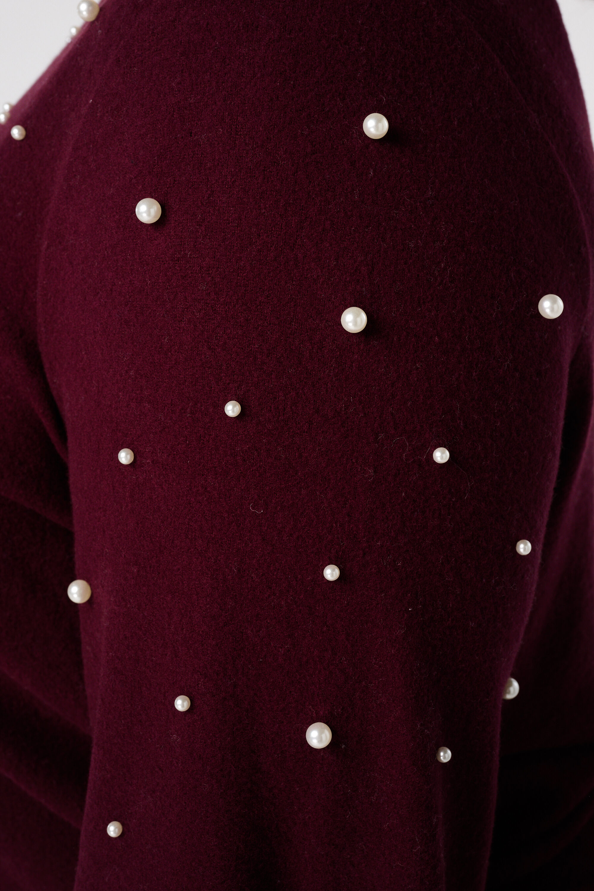 Pull bross&eacute; avec imprim&eacute; perle image number 6