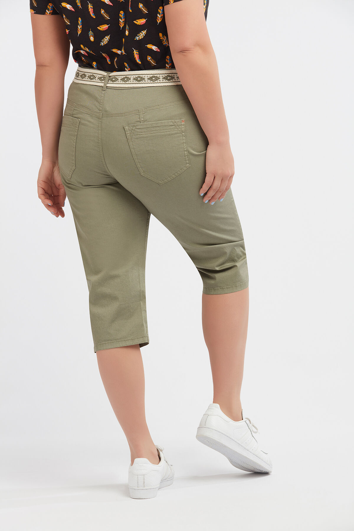 Pantacourt en coton image number 4