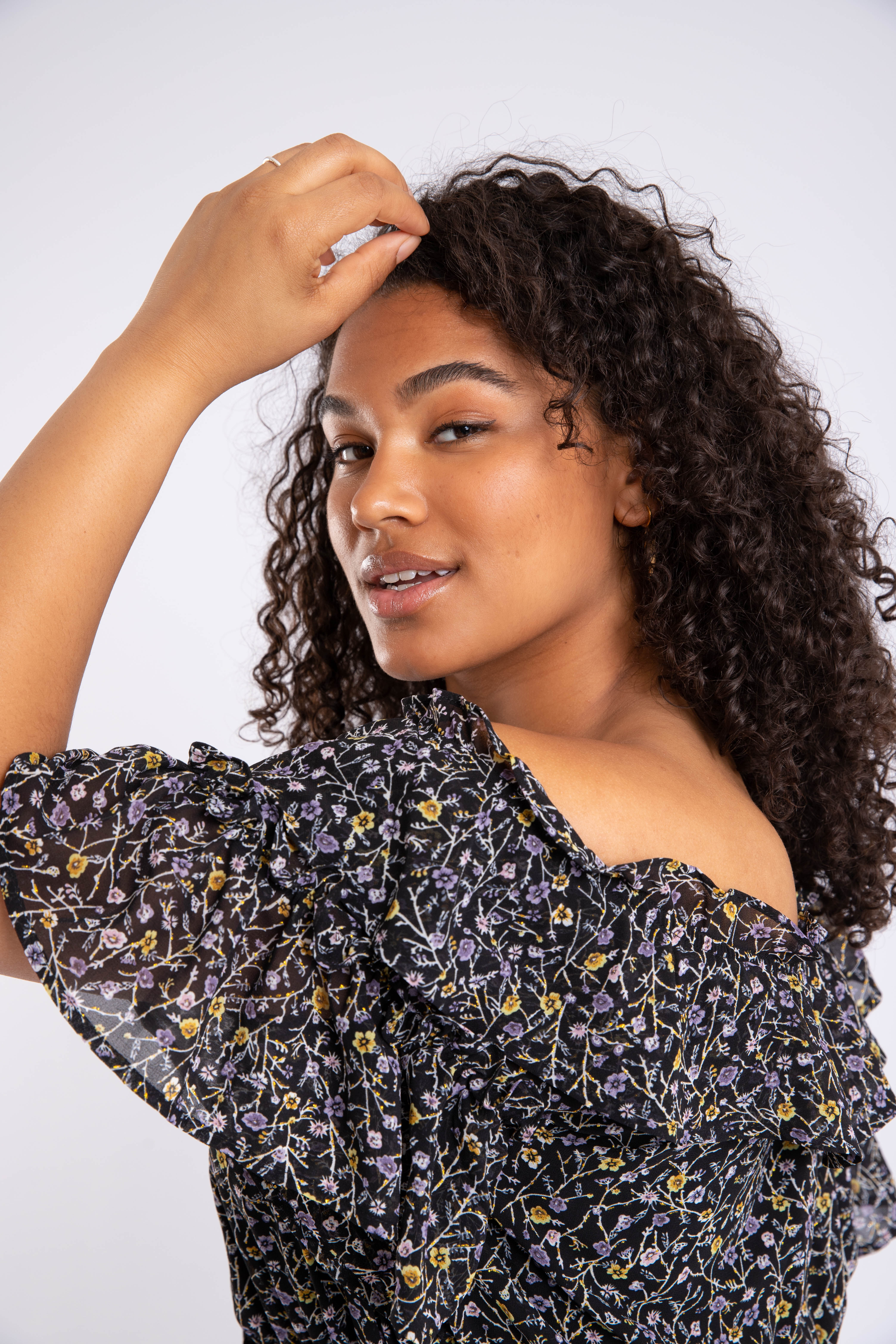 Robe &agrave; imprim&eacute; et &agrave; &eacute;paules d&eacute;nud&eacute;es image number 5