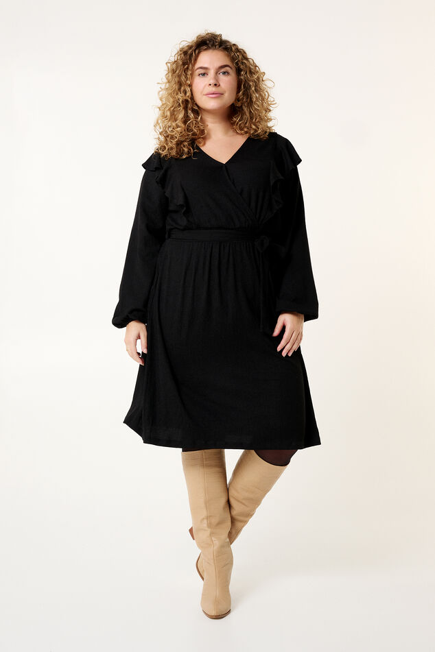 Robe avec volants.  image number 6