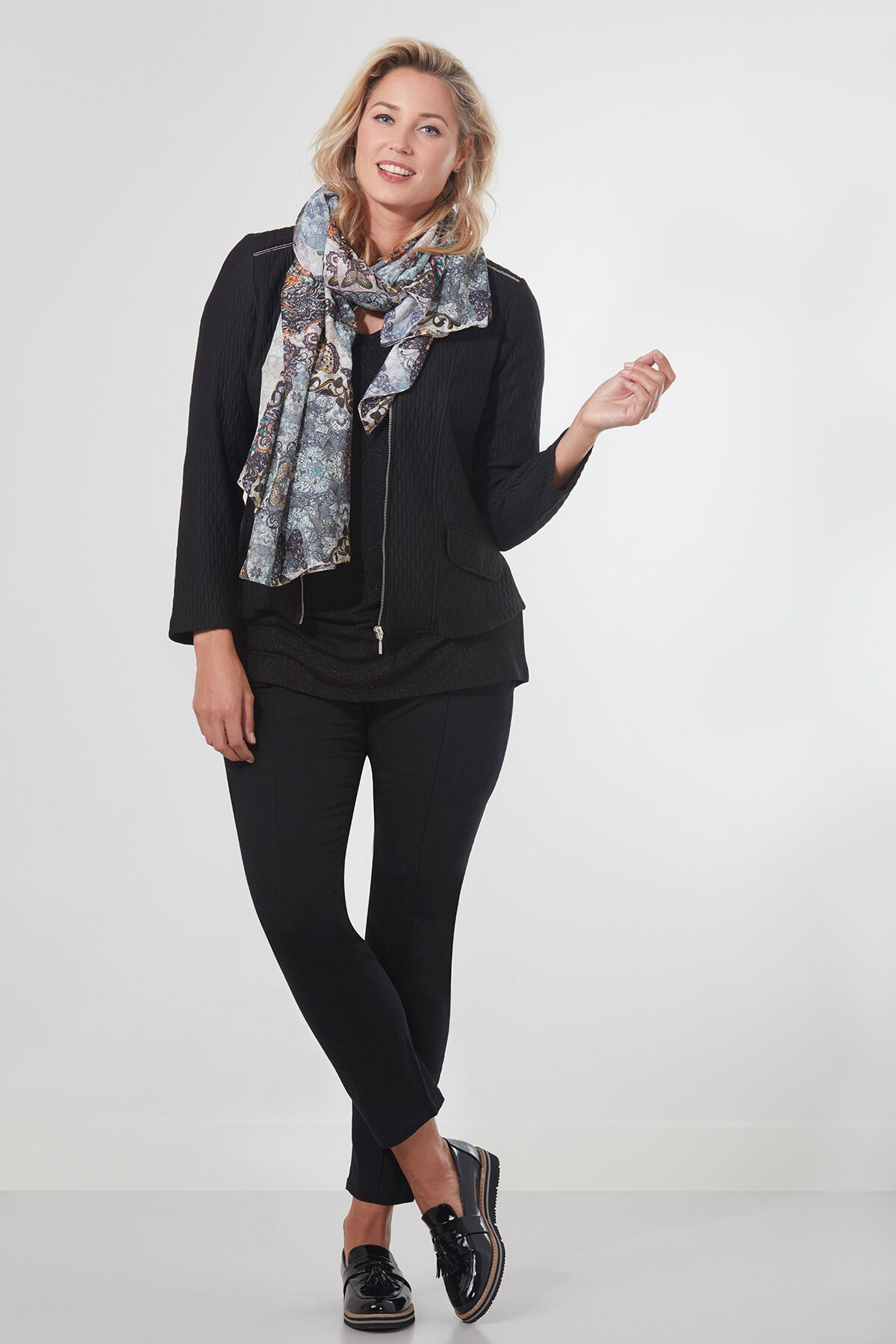 Veste courte &agrave; fermeture &eacute;clair image number 4