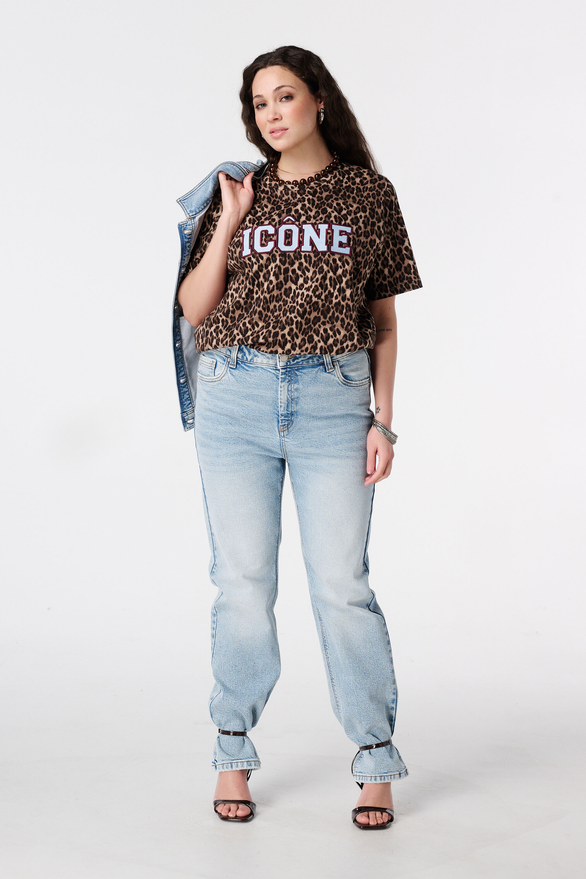 T-shirt &agrave; imprim&eacute; animalier image number 5