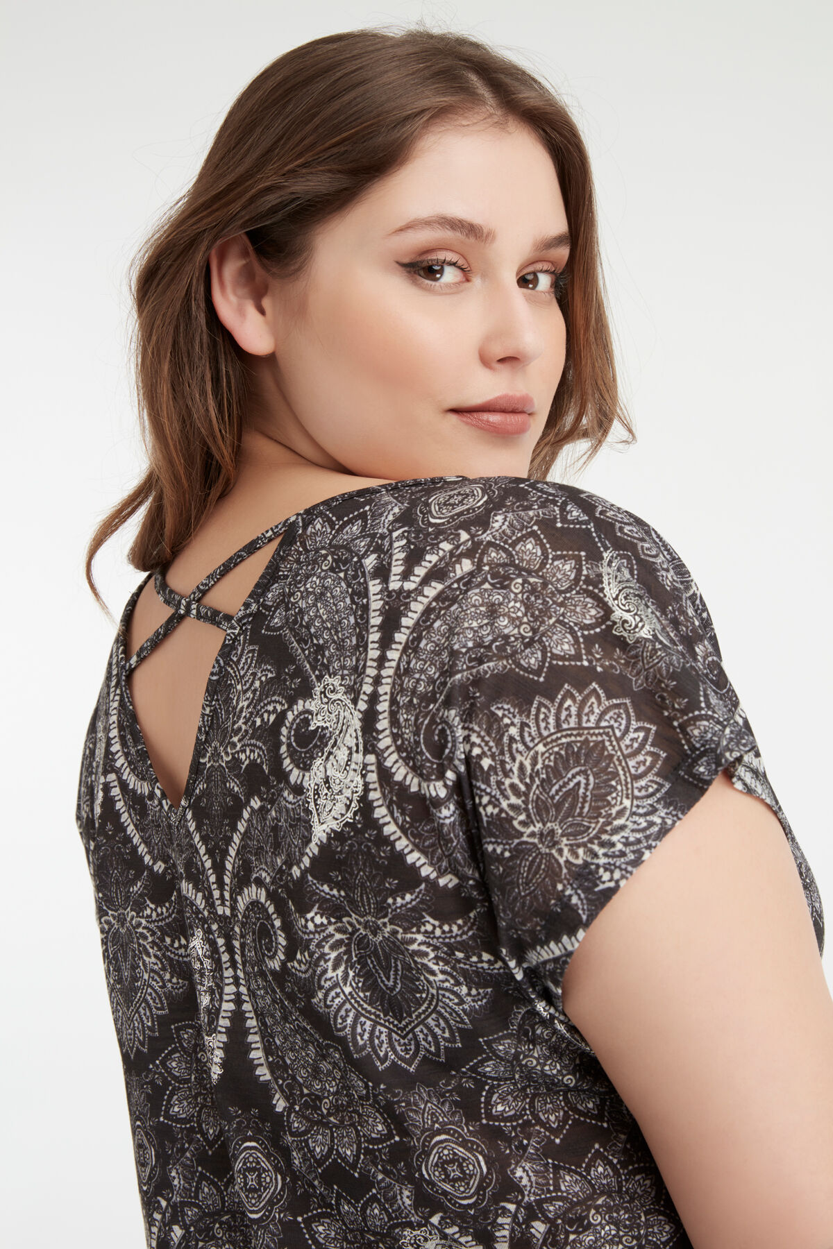 T-shirt &agrave; imprim&eacute; cachemire image number 3