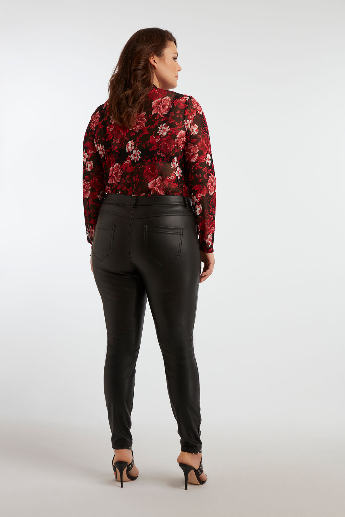 Haut transparent image number 5