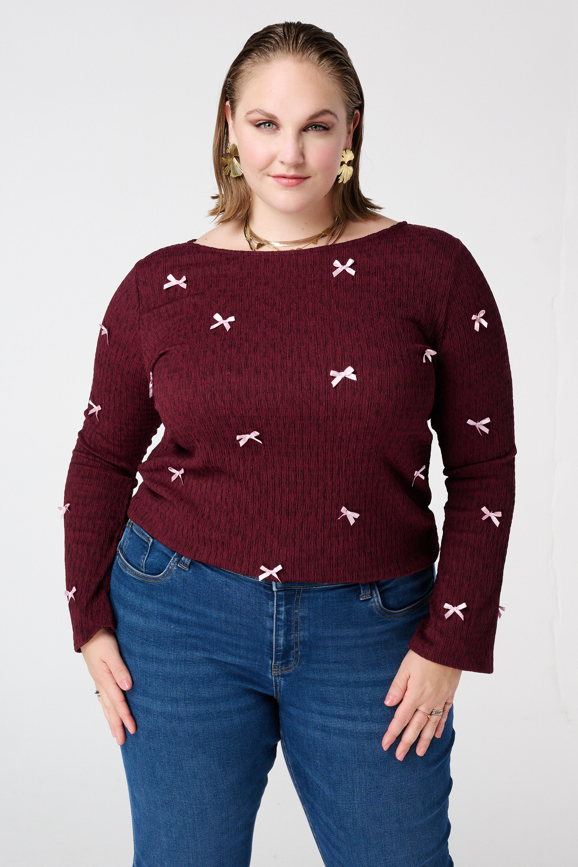 Top avec d&eacute;tails n&oelig;uds