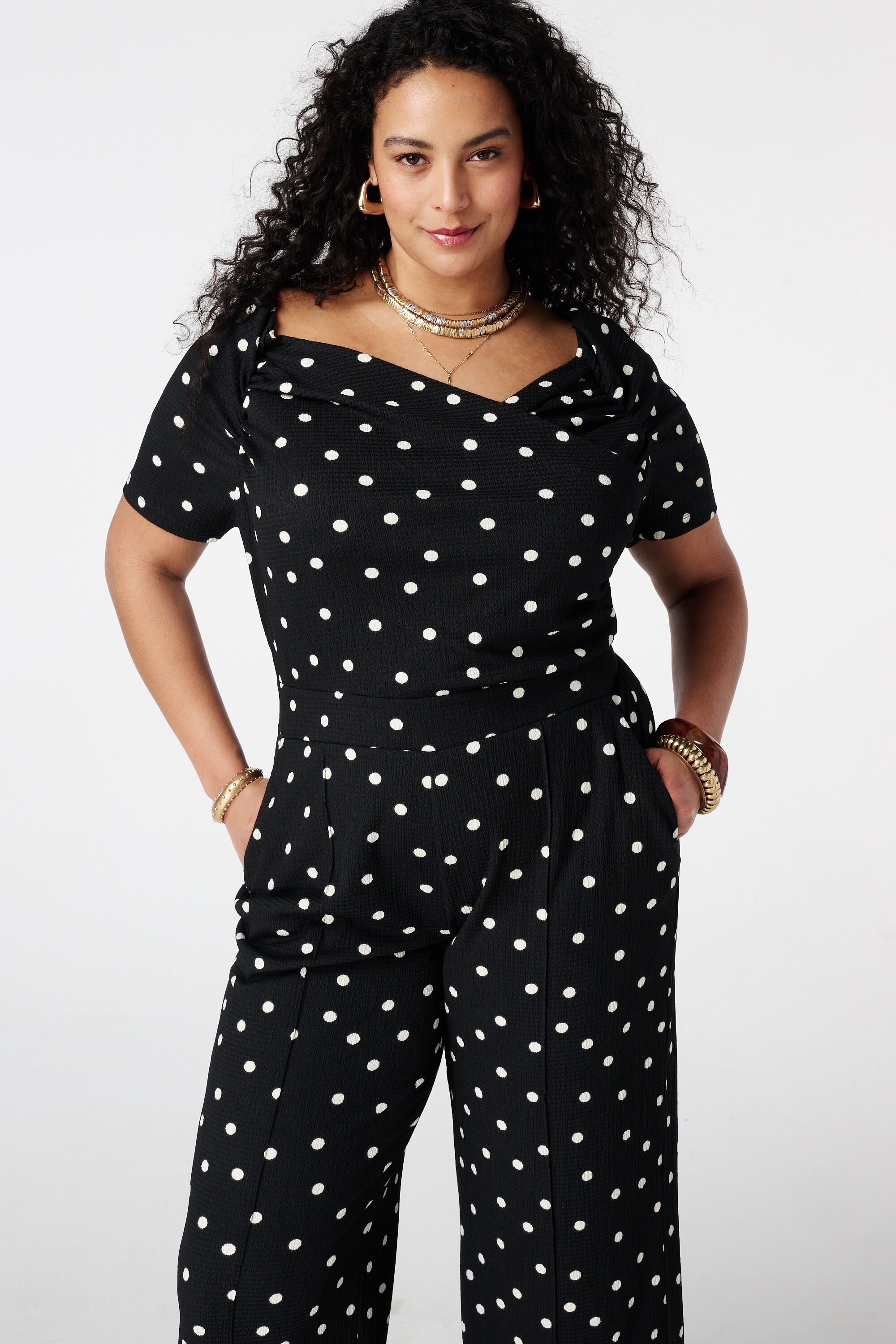 Combinaison &eacute;paules d&eacute;nud&eacute;es image number 5