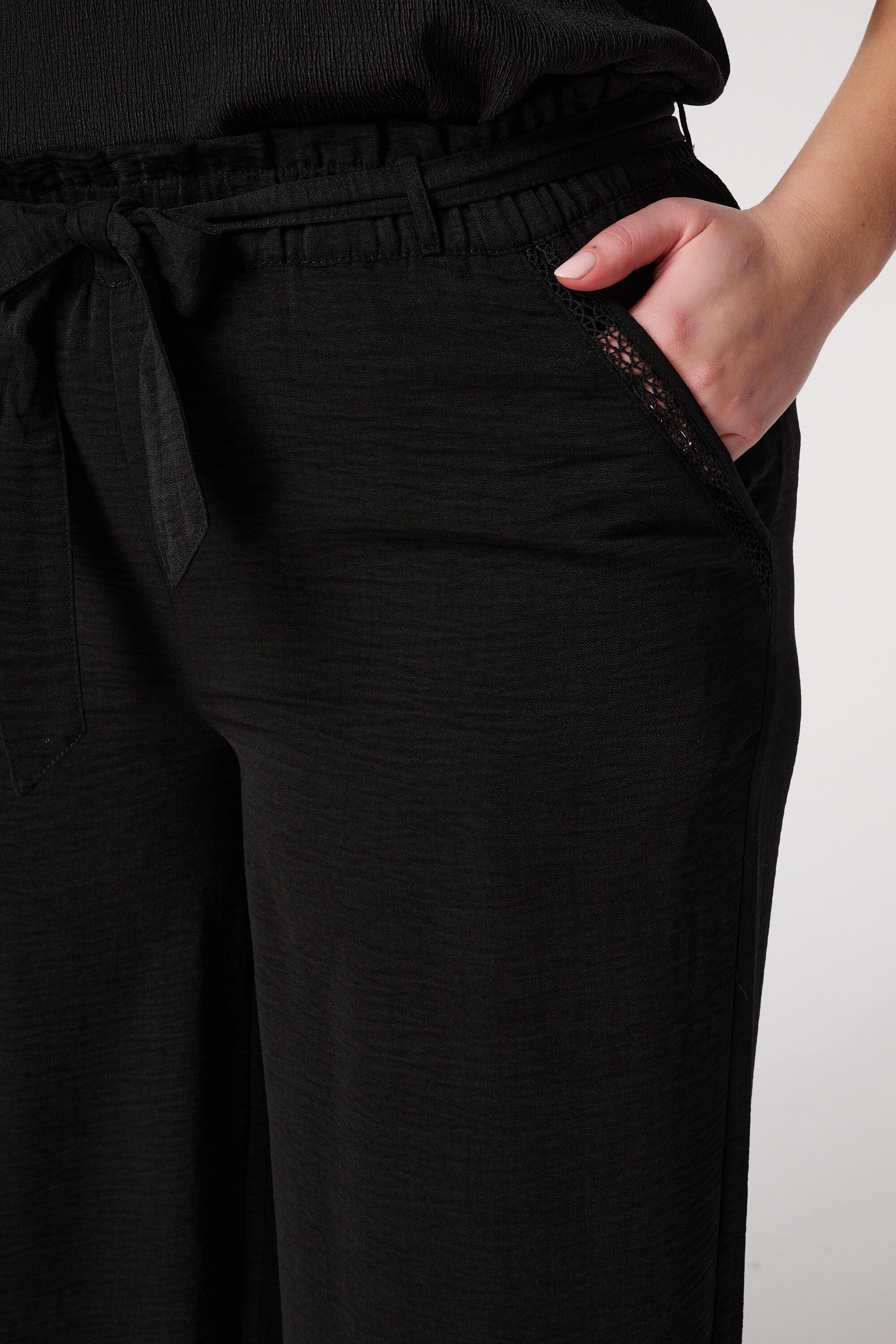 Pantalon avec taille &eacute;lastique image number 4