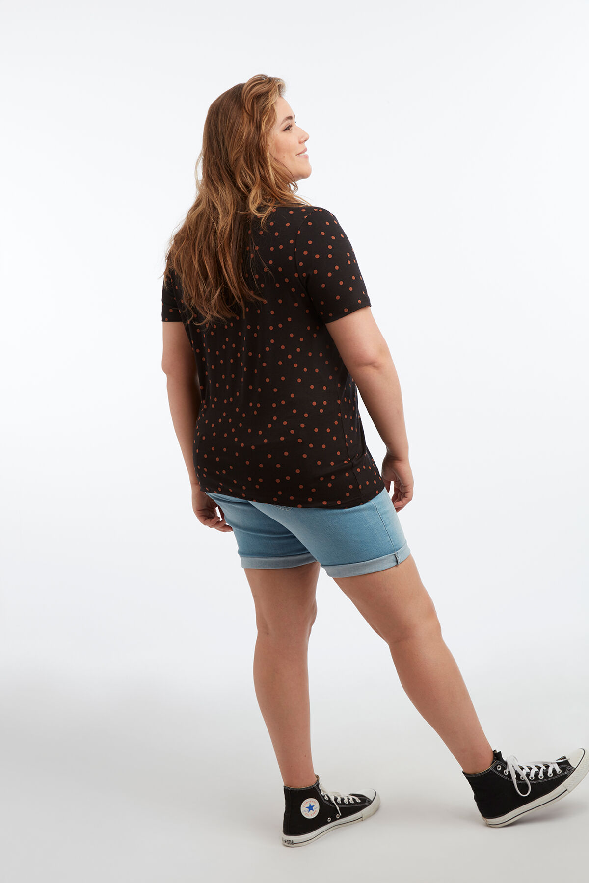 T-shirt col en V avec imprim&eacute; image number 4