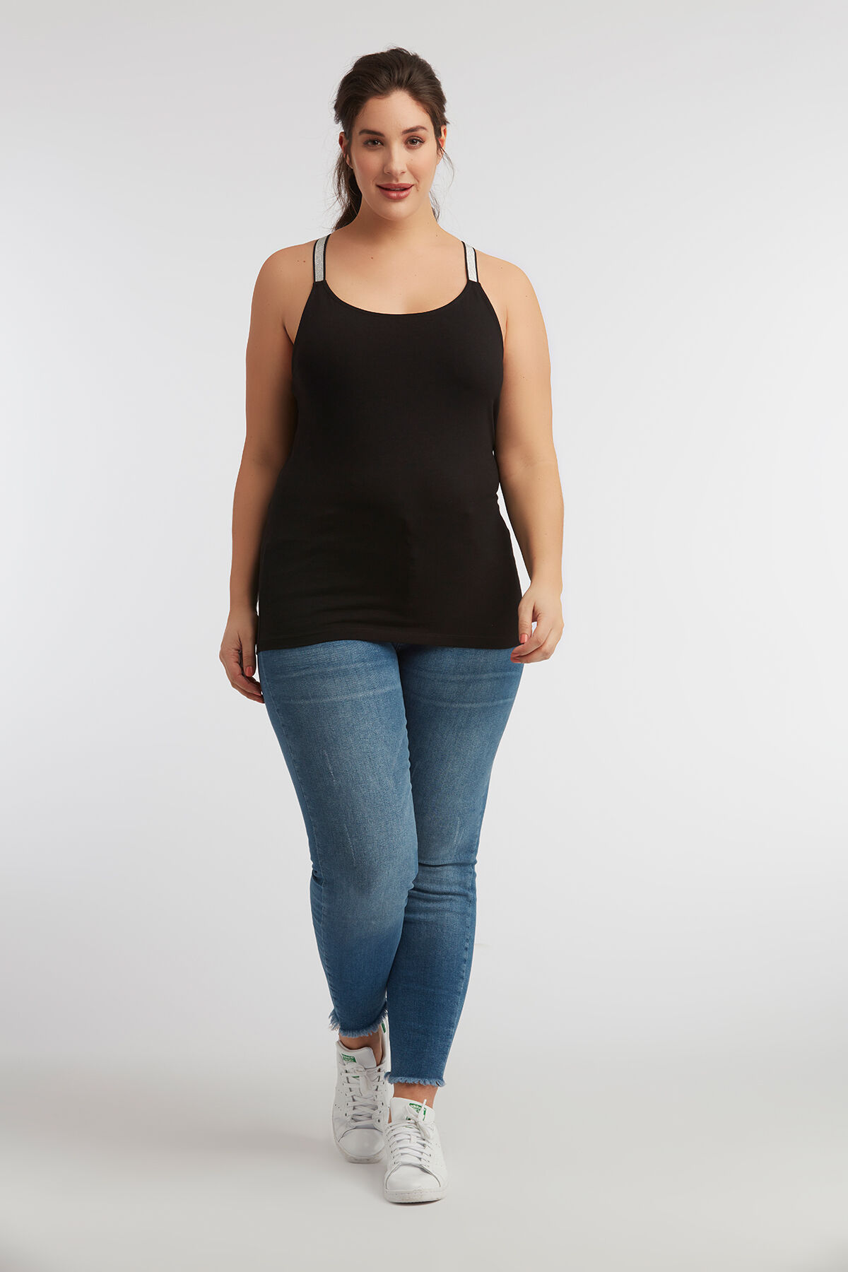 Haut sans manches avec bretelles crois&eacute;es image number 4