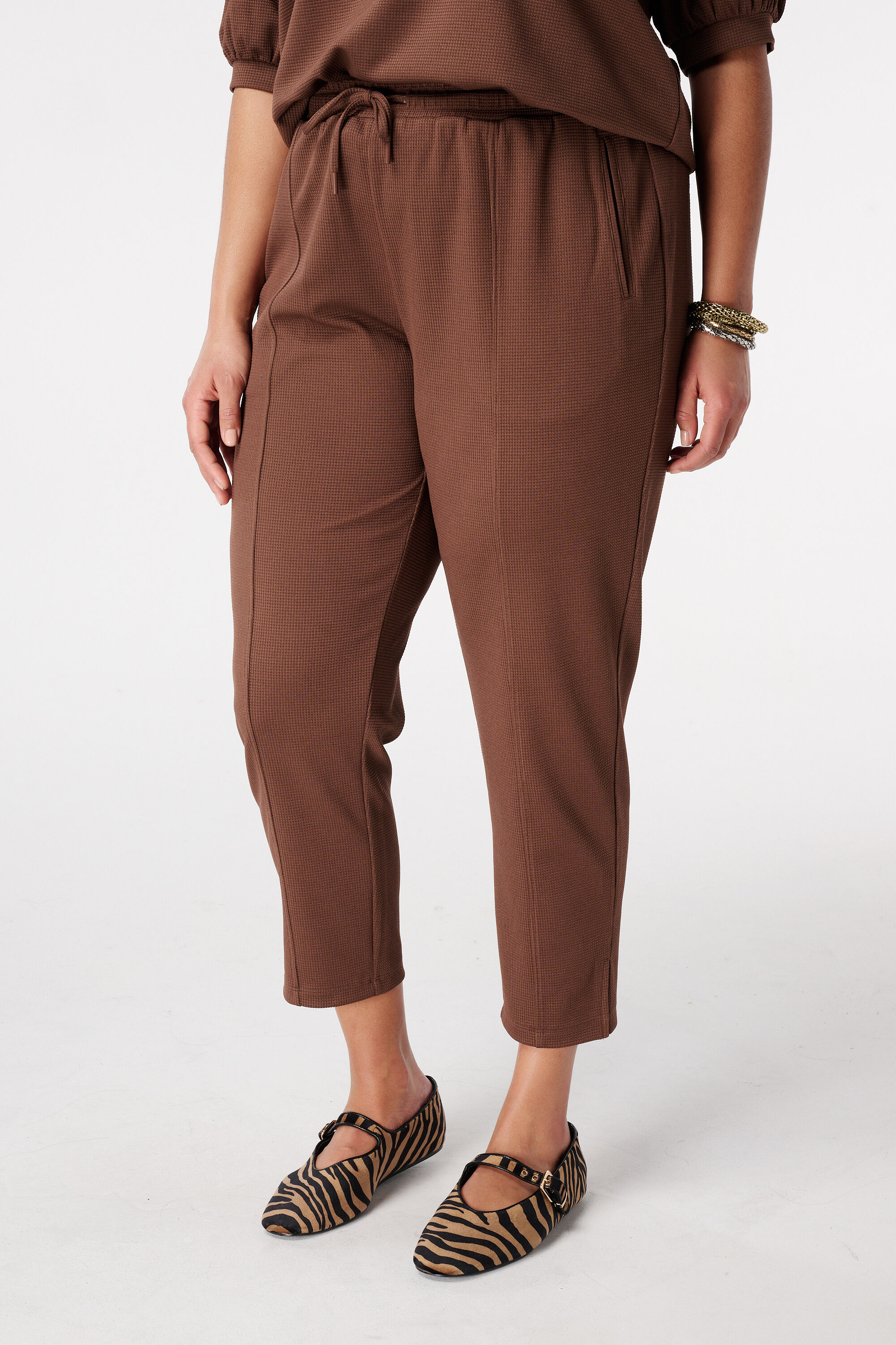 Pantalon avec cordon coulissant image number 5