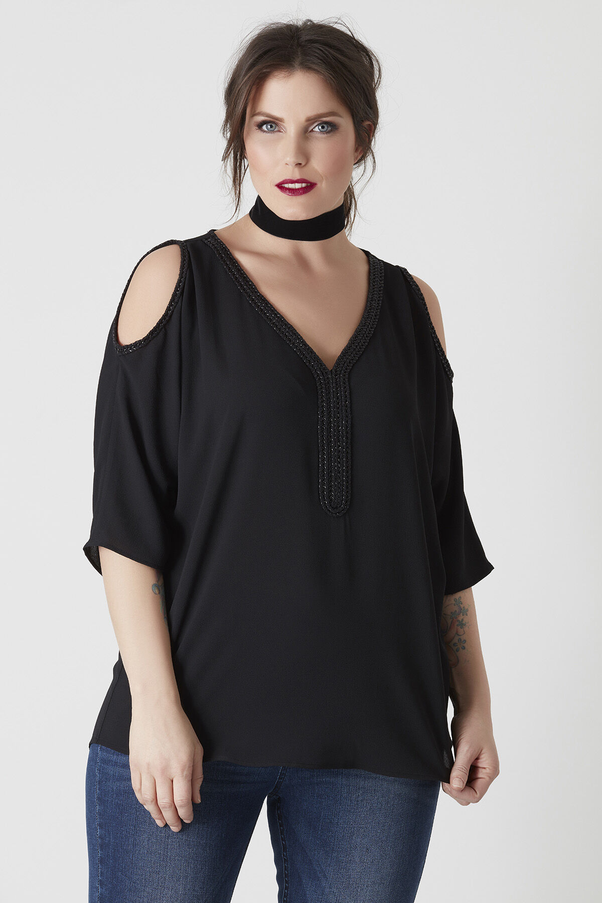 Tunique avec d&eacute;tails dor&eacute;s image number 3