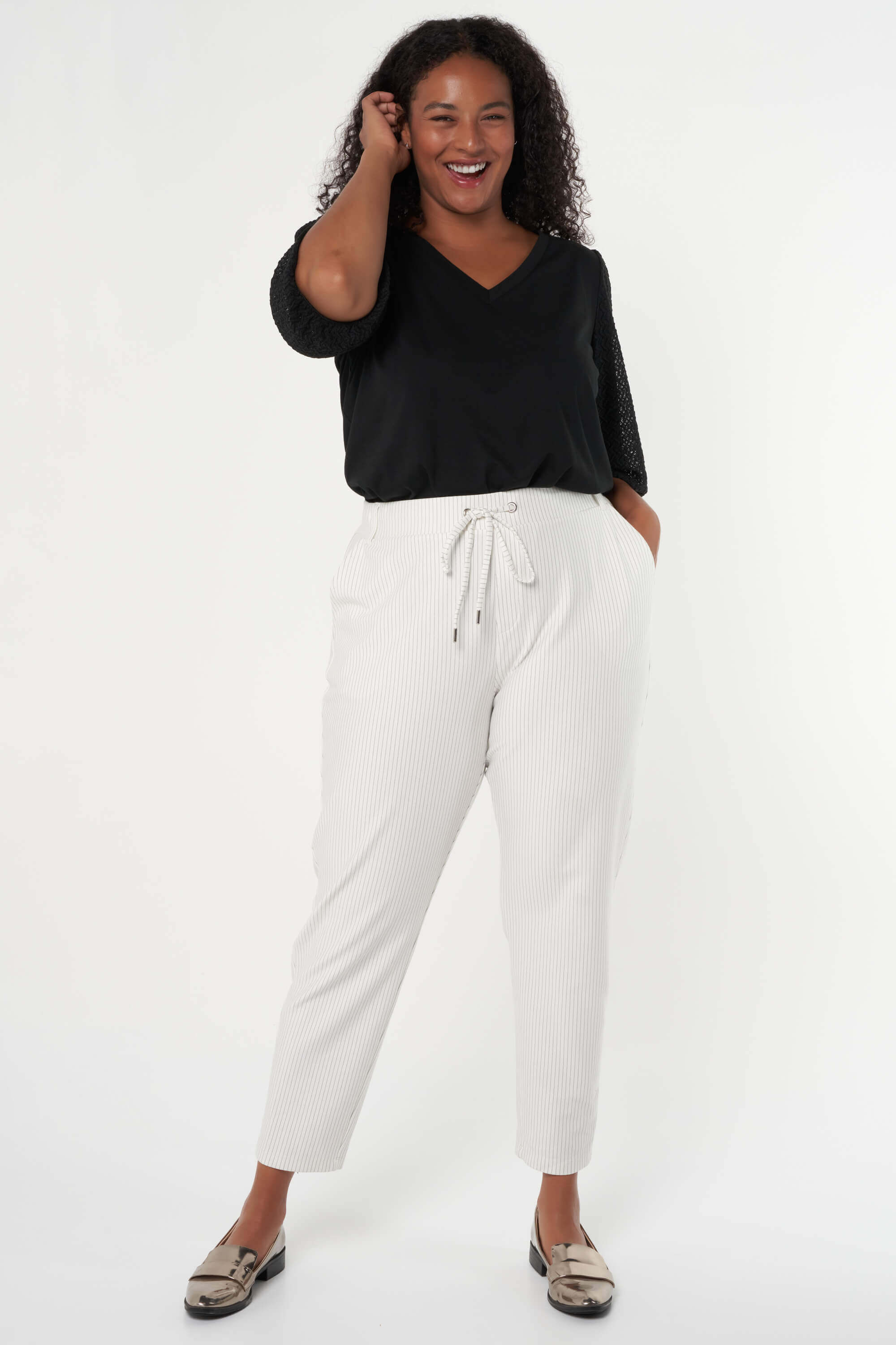 Pantalon &agrave; rayures image number 6