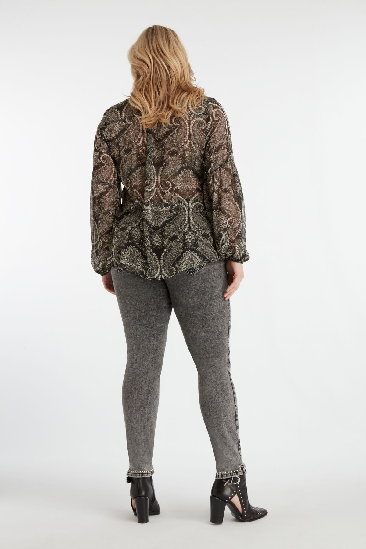 Chemisier &agrave; imprim&eacute; cachemire image number 4