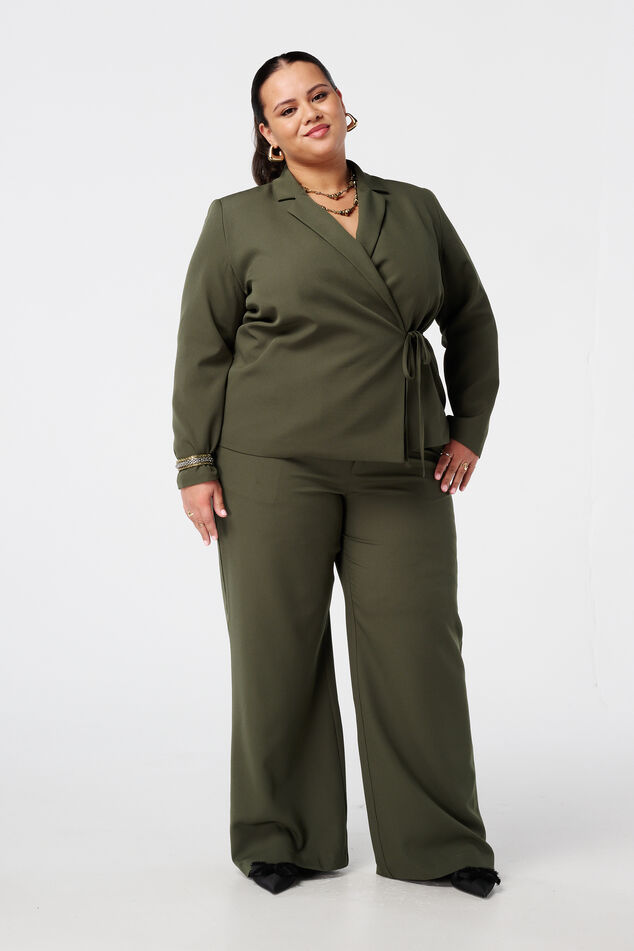 Blazer à revers avec ceinture à nouer image number 5