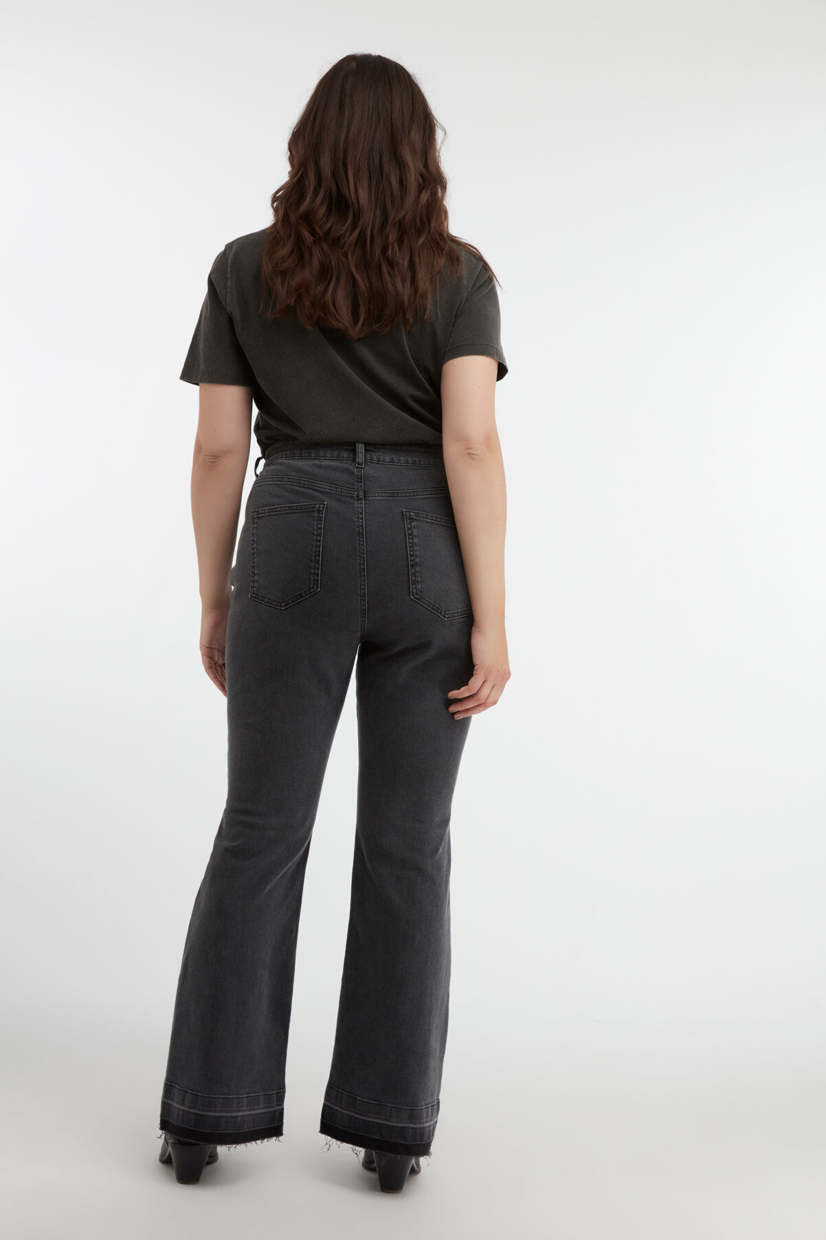 Jean &eacute;vas&eacute; taille haute image number 3