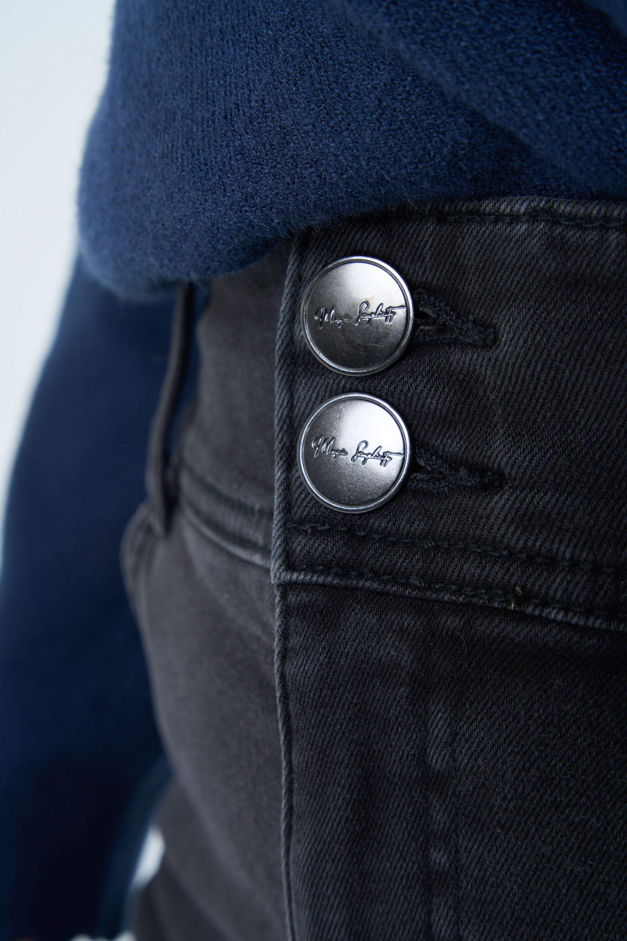 Jean moulant SCULPTS image number 4