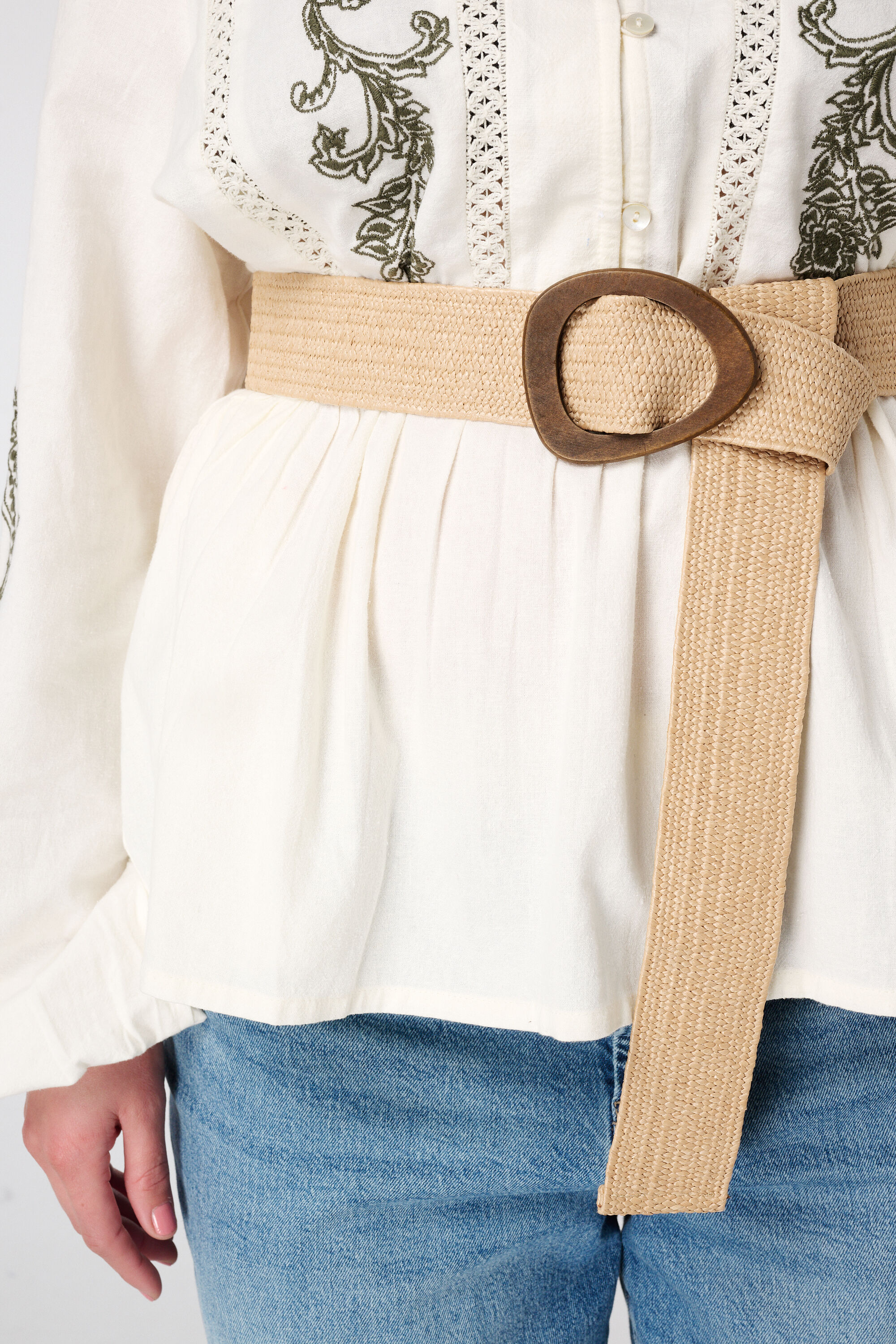Ceinture taille avec boucle en bois image number 2