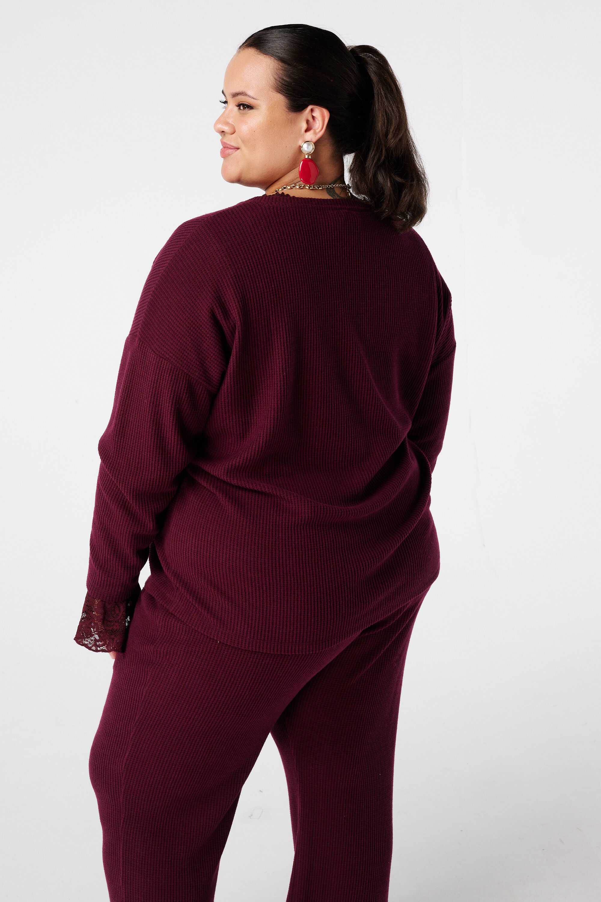 Pull finement tricot&eacute; image number 3