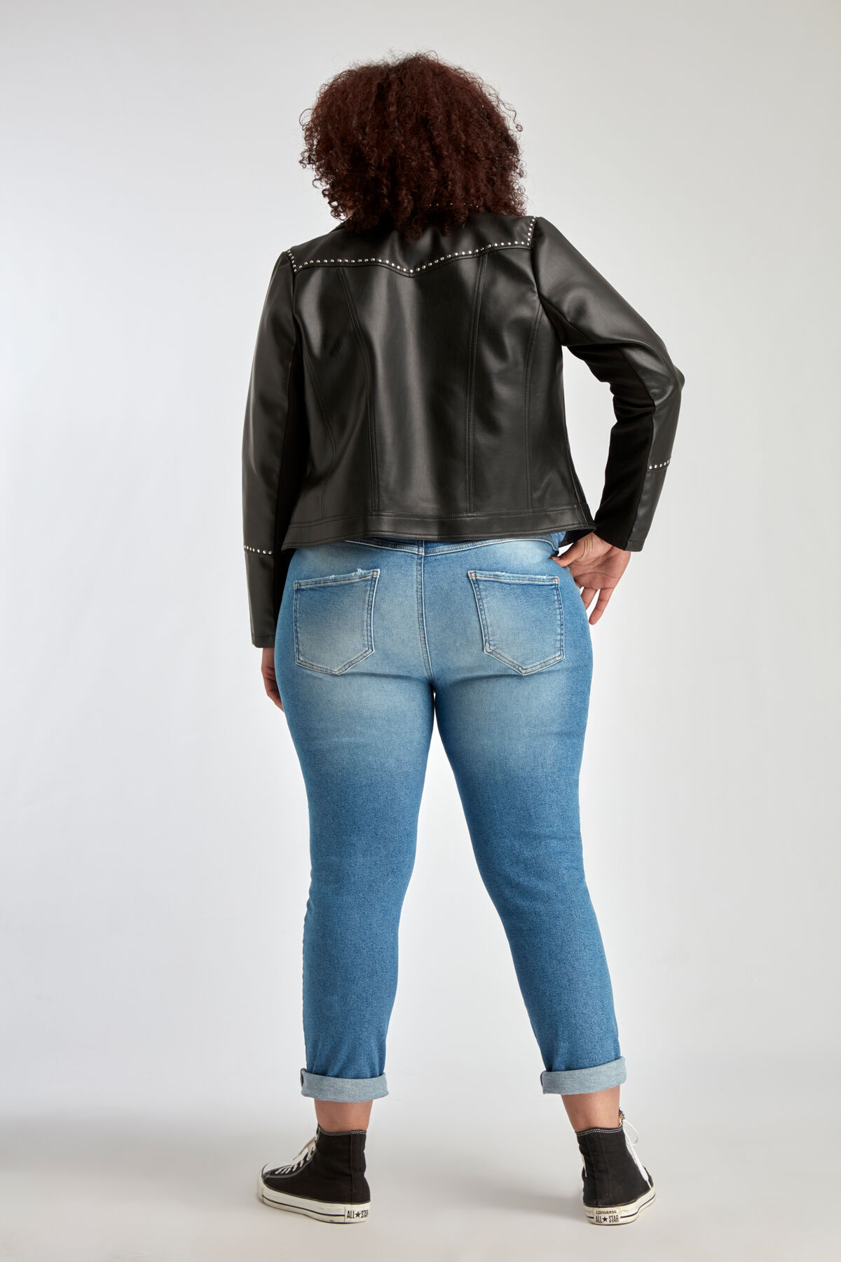 Veste &agrave; clous en similicuir image number 3