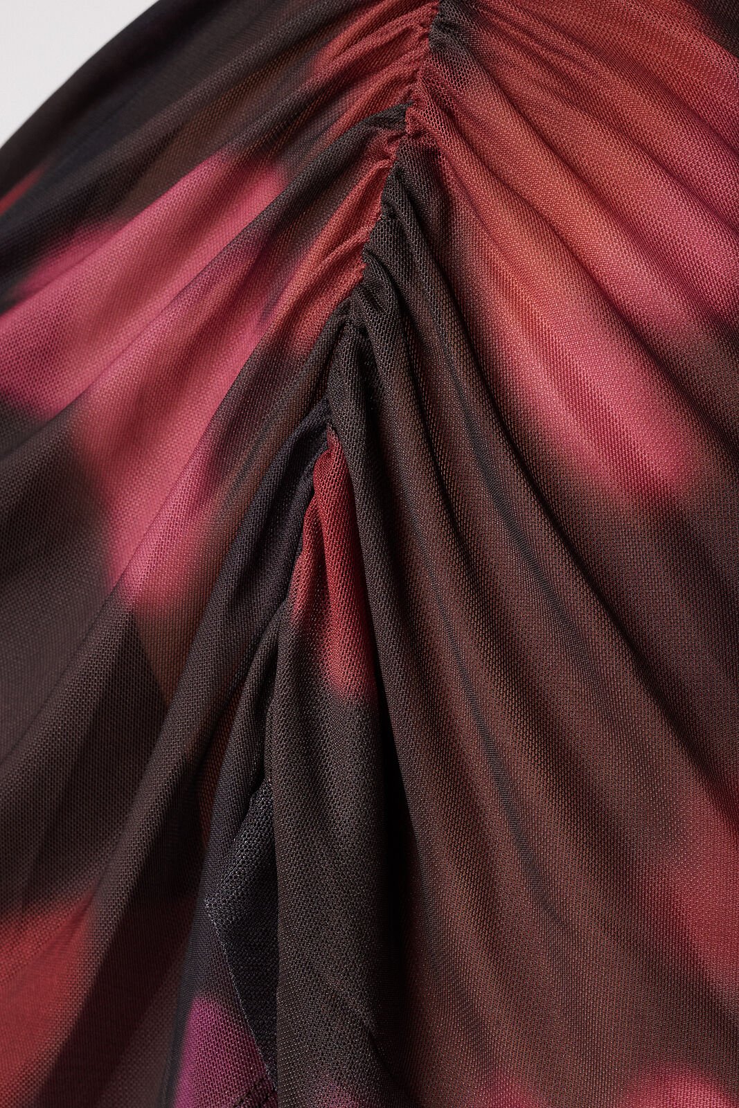 Top en mesh &agrave; manches drap&eacute;es image number 6