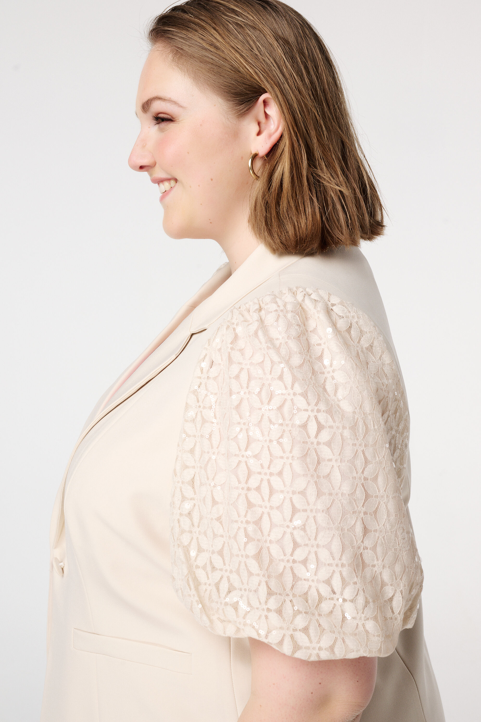 Blazer avec manches bouffantes en dentelle image number 4