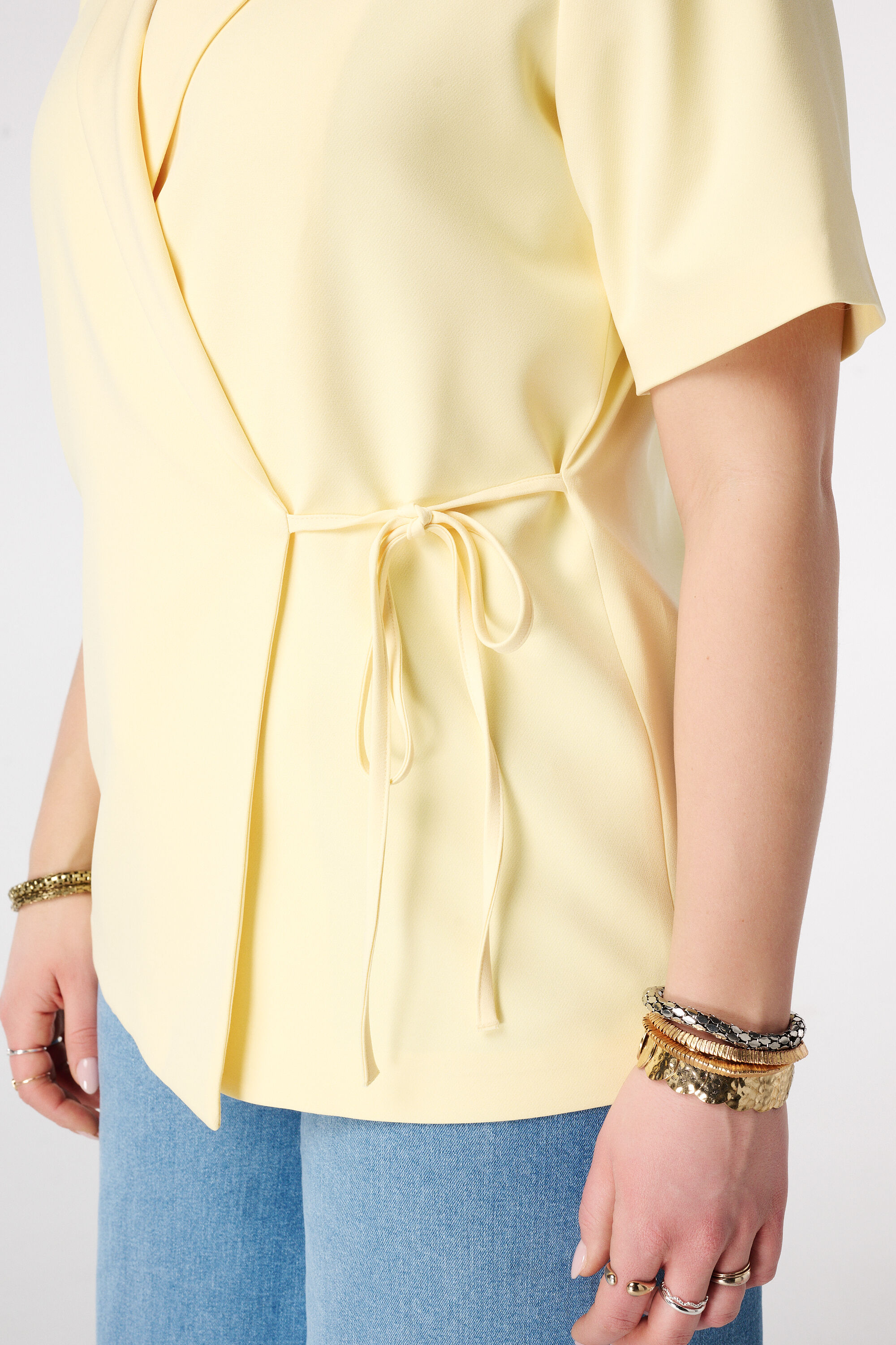 Blazer &agrave; manches courtes avec effet portefeuille image number 6