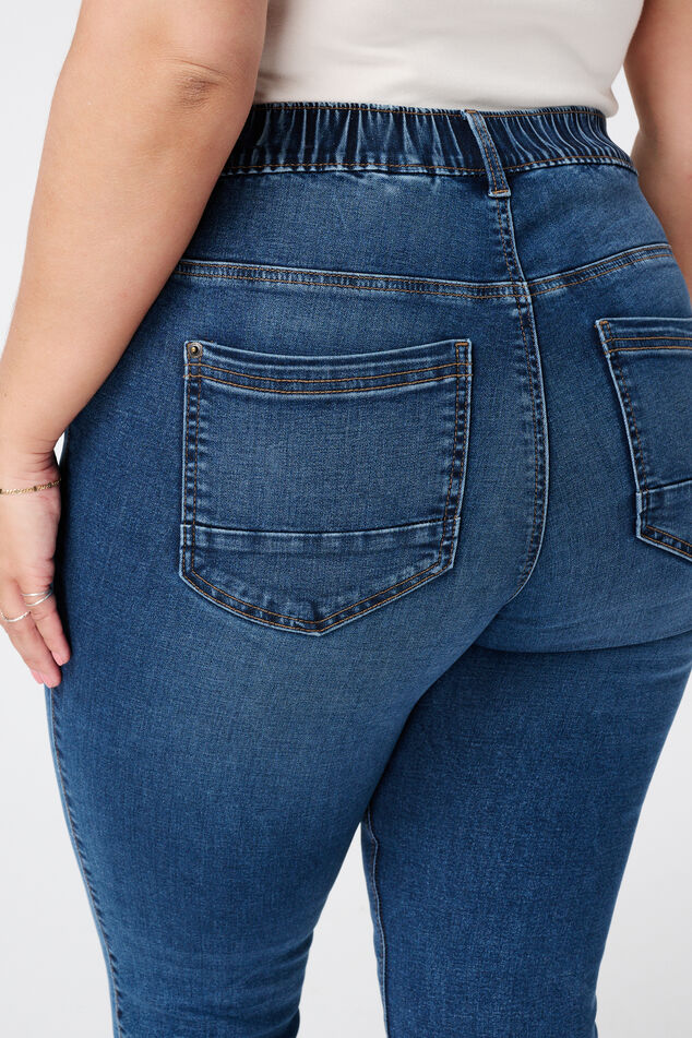 Tregging avec un look denim image number 4