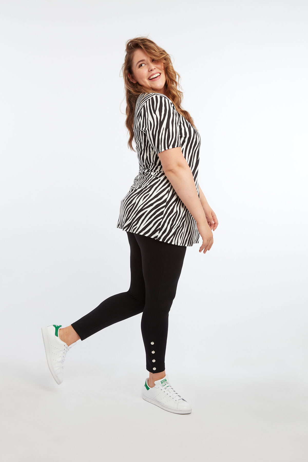 Tunique &agrave; imprim&eacute; z&egrave;bre avec lani&egrave;res crois&eacute;es image number 3