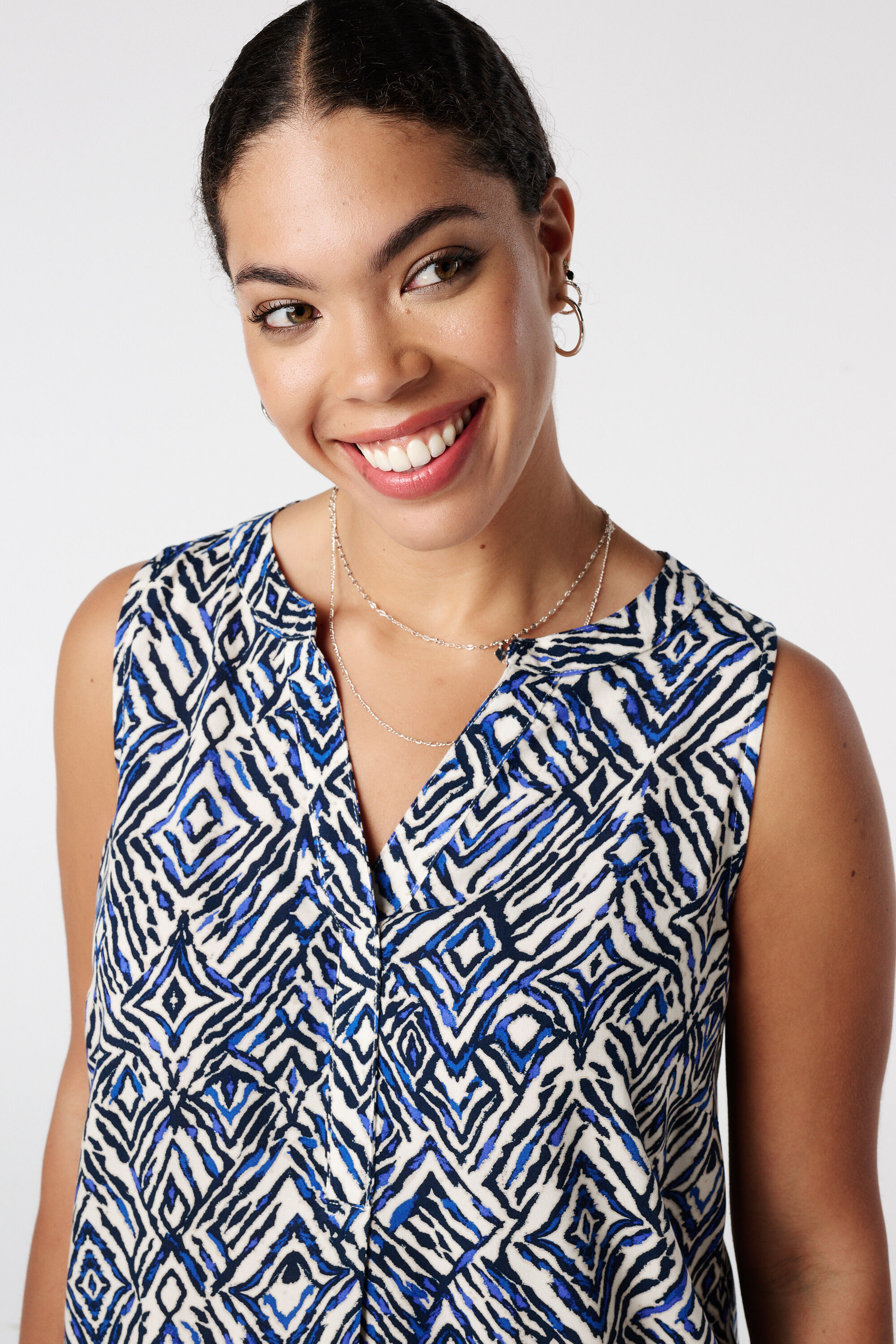 Haut avec col en V et &agrave; imprim&eacute; image number 4