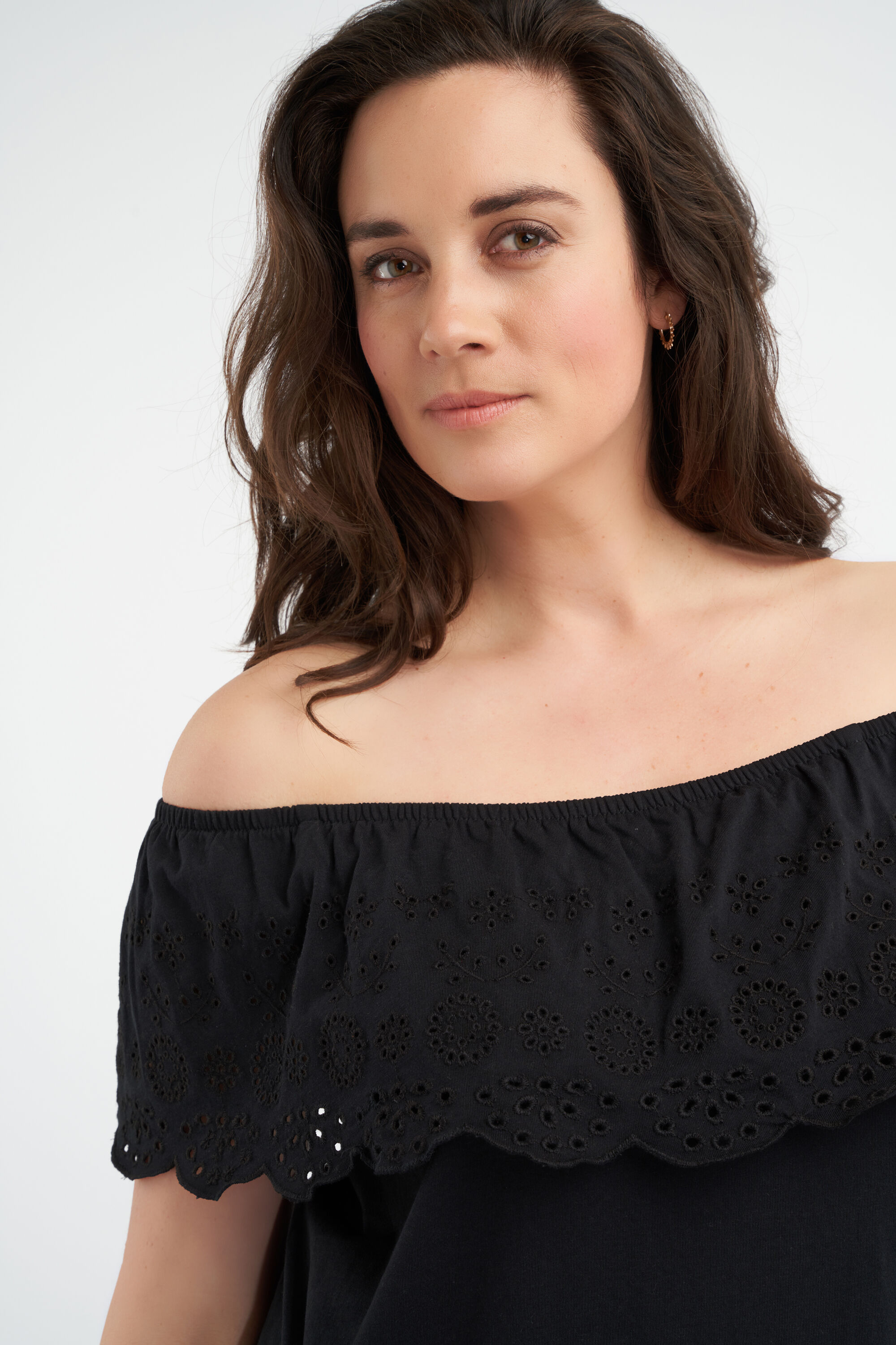 Haut en coton &agrave; &eacute;paules d&eacute;nud&eacute;es image number 4