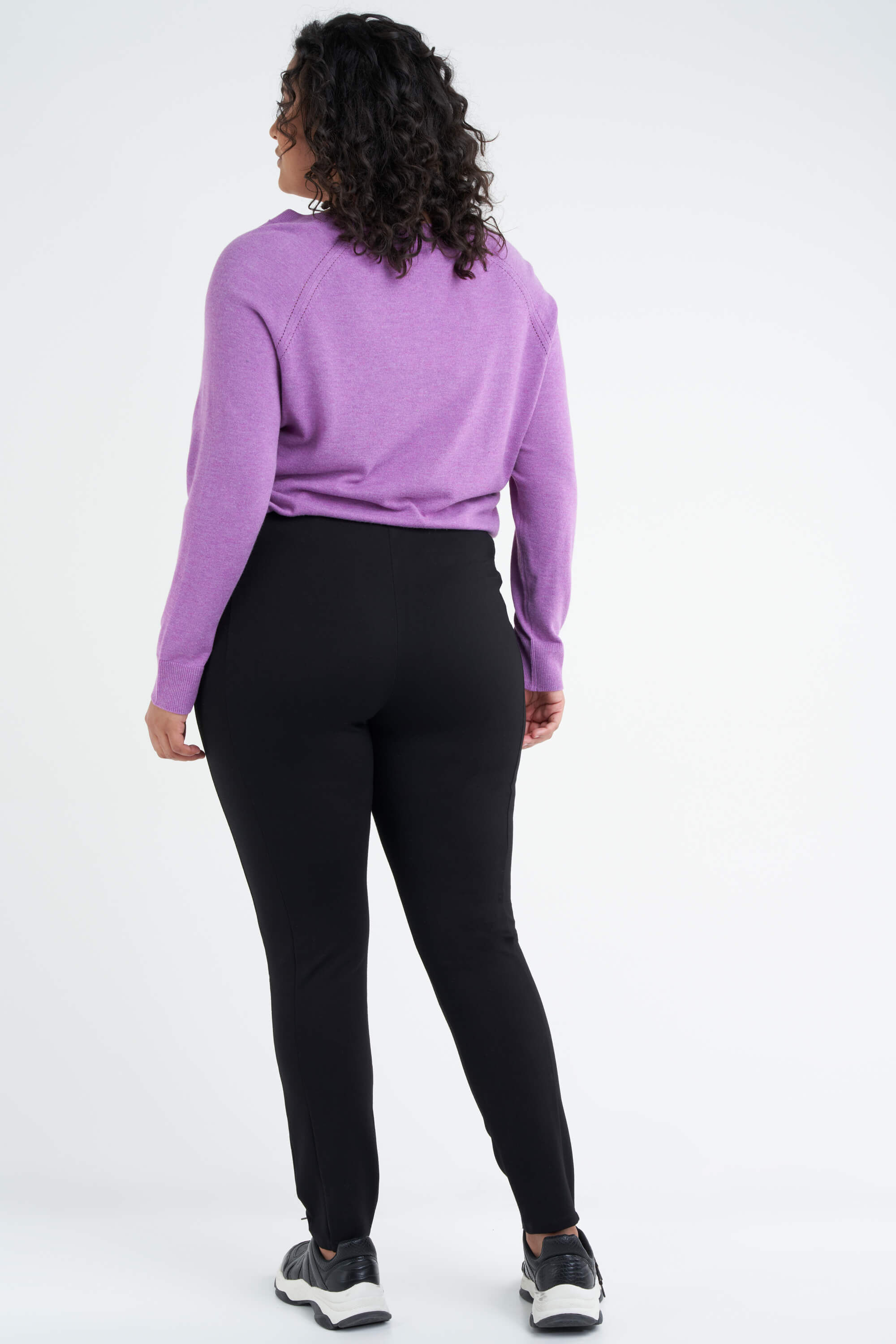 Tregging aux fermetures d&eacute;coratives image number 4