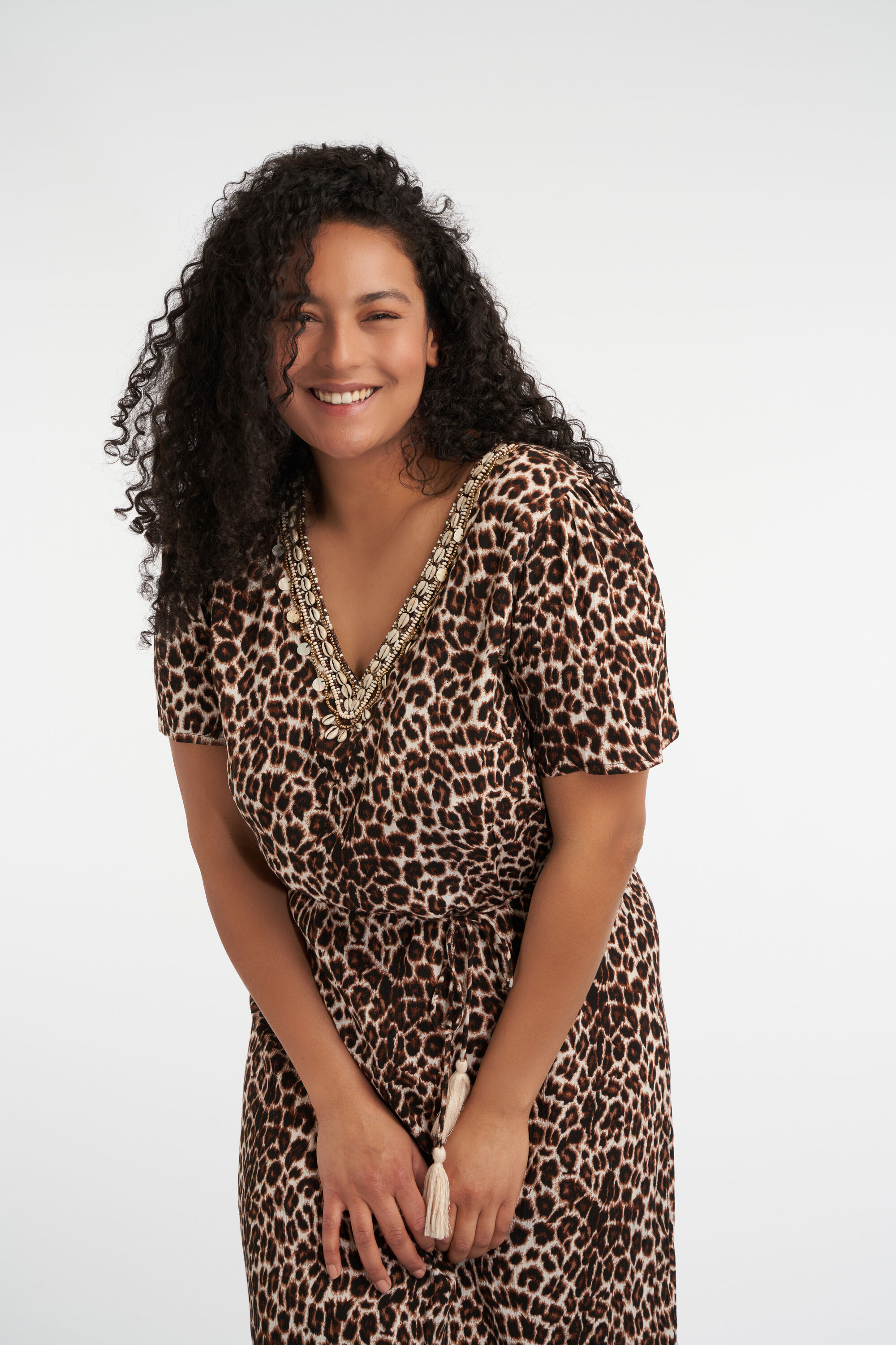 Robe longue &agrave; imprim&eacute; l&eacute;opard image number 4