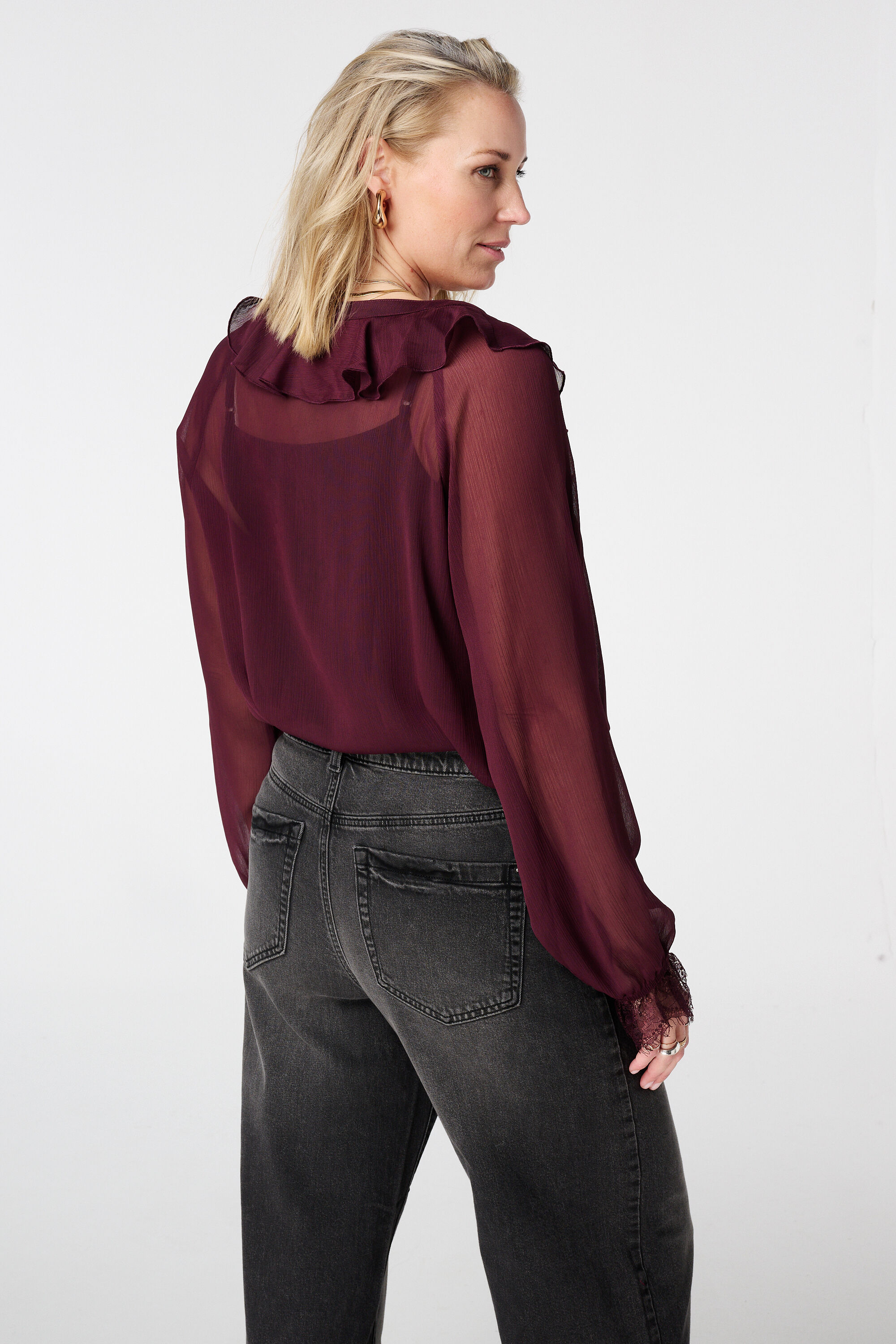 Blouse transparente avec volants et dentelle image number 3