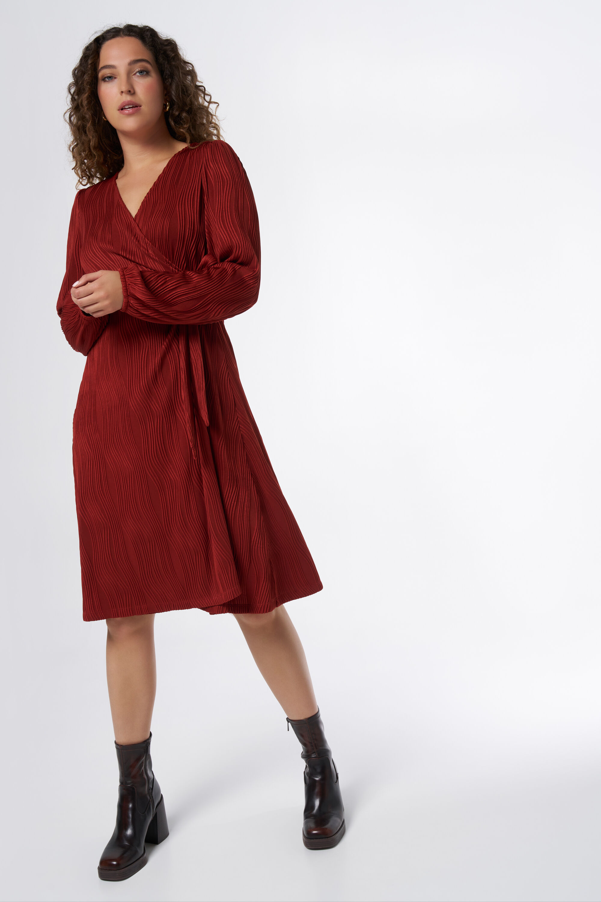 Robe enveloppante textur&eacute;e image number 0