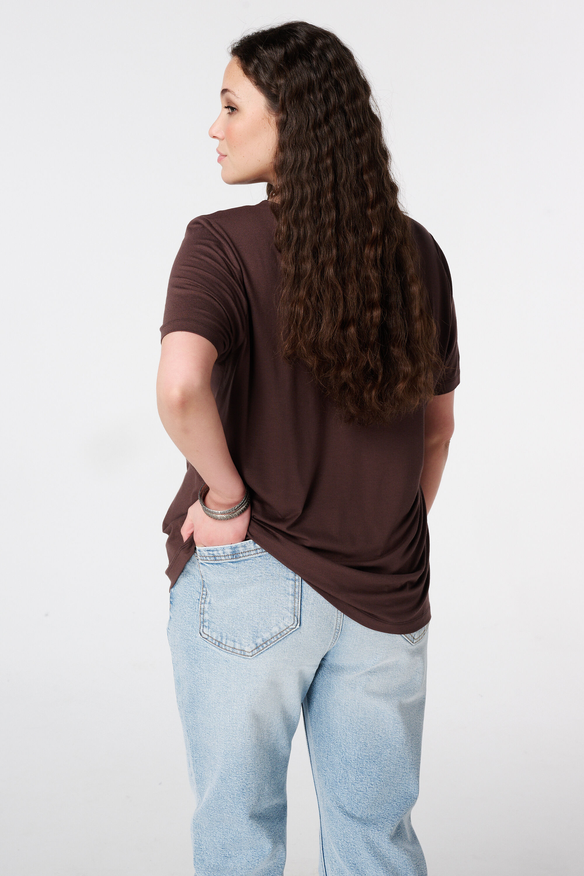 T-shirt &agrave; col en V image number 3