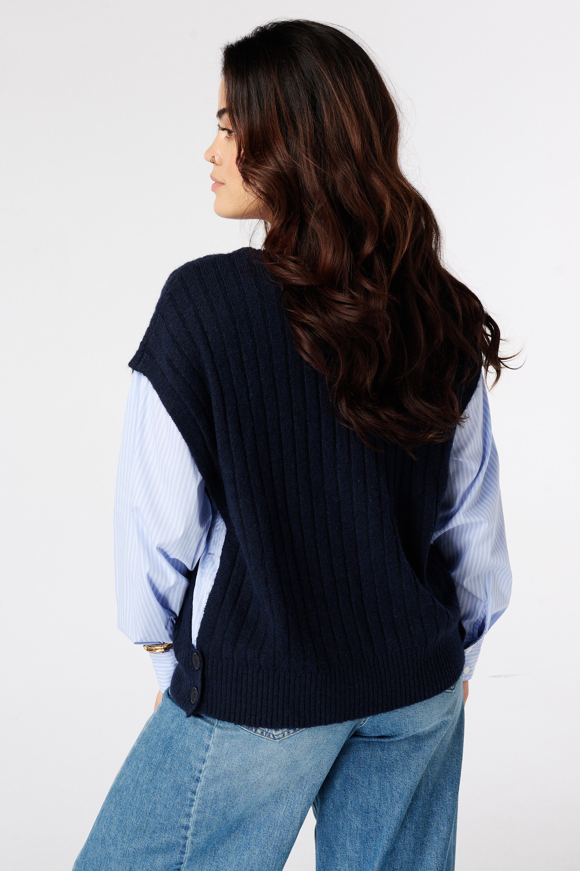 Pull avec manches de blouse contrastantes image number 3